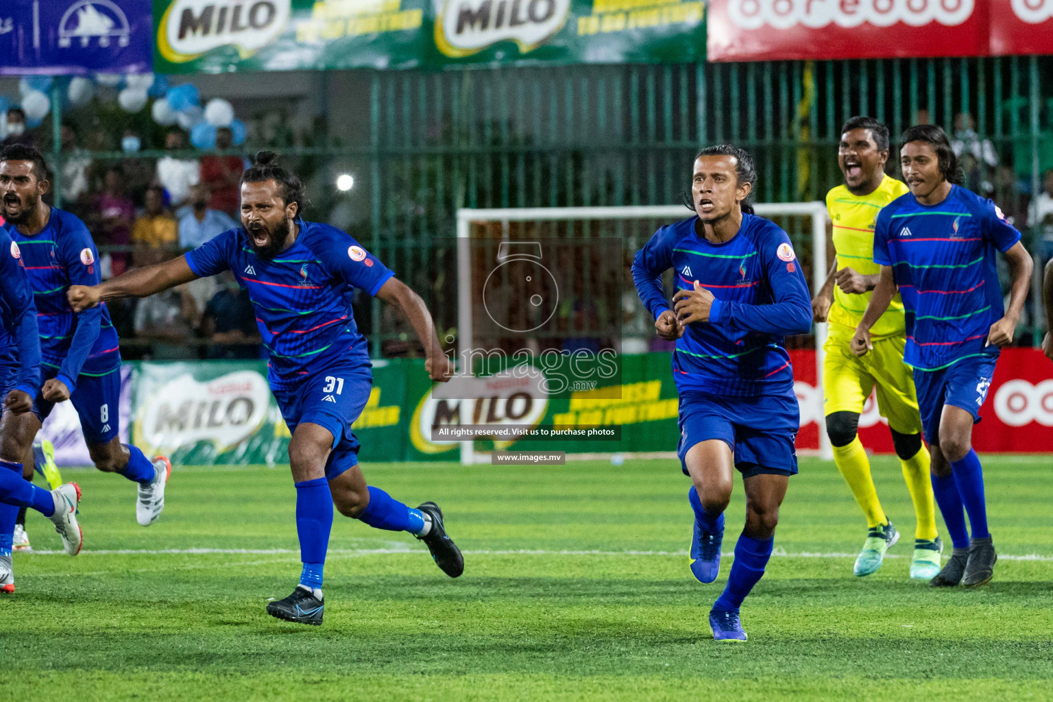 STO RC Vs Team Fenaka in the Quarter Finals of Club Maldives 2021 held in Hulhumale, Maldives on 13 December 2021. Photos: Shu Abdul Sattar / images.mv