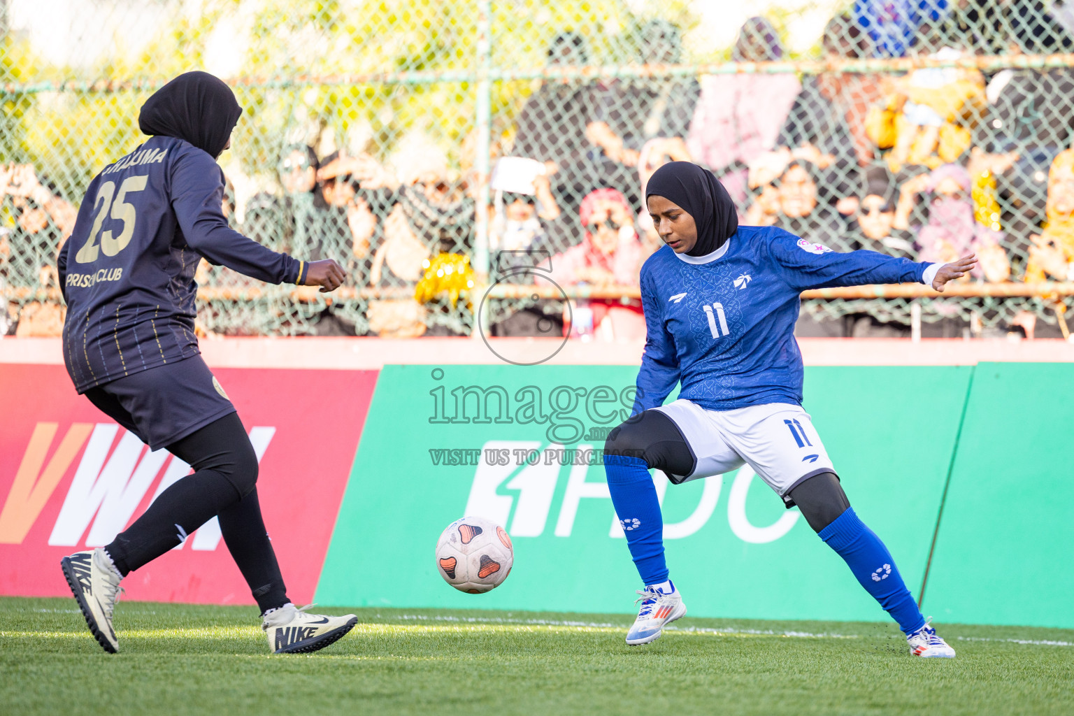 Prison Club vs Team MACL in Eighteen Thirty Classic of Club Maldives 2025 was held in Rehendhi Futsal Ground, Hulhumale', Maldives on Tuesday, 16th September 2025. Photos: Mohamed Mahfooz Moosa / images.mv