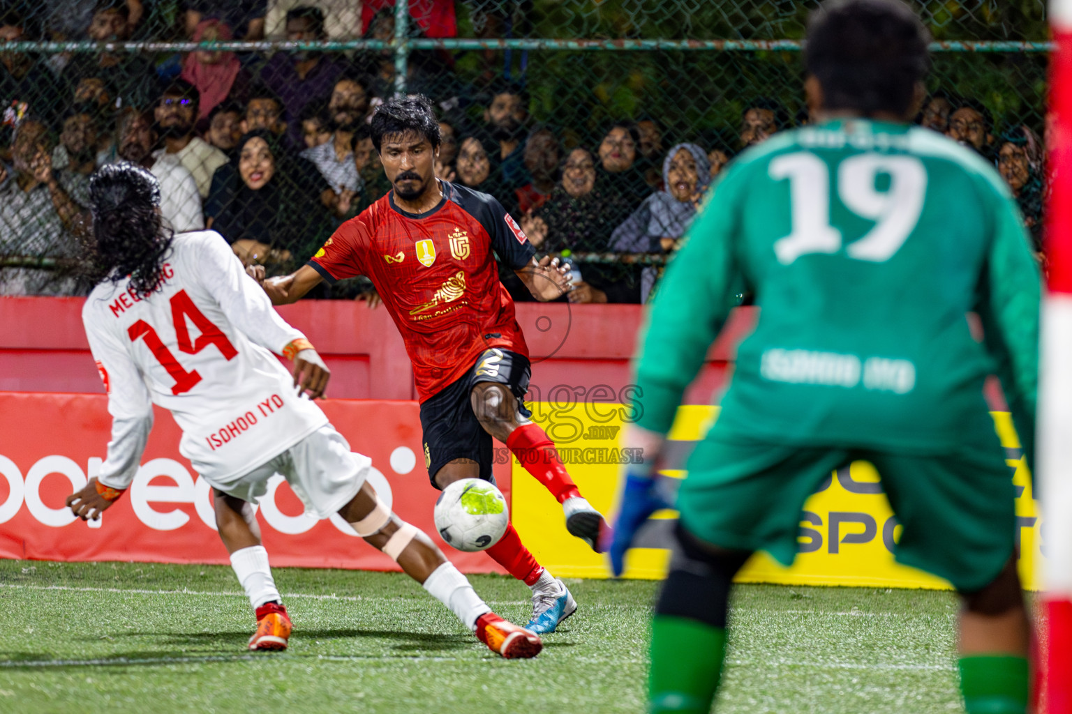 L. Isdhoo VS L. Gan on Day 33 of Golden Futsal Challenge 2024, held on Sunday, 18th February 2024, in Hulhumale', Maldives Photos: Hassan Simah / images.mv