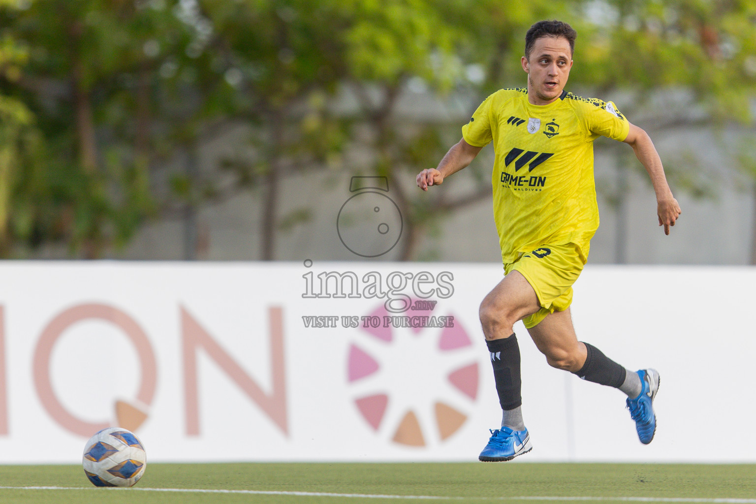 Velaa Sports Club vs Team Middle East in Day 3 of Eydhafushi Cup 2025 held in Eydhafushi Football Stadium at B. Eydhafushi, Maldives on Sunday, 7th September 2025. Photos: Arif Rasheed / images.mv