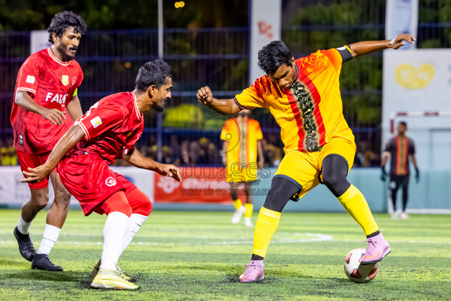 Eydhafushi vs Thulhaadhoo in Semi Finals of Better in Baa Futsal Fiesta 2025 Men's division held in B. Eydhafushi, Maldives on Saturday, 15th November 2025. Photos: Nausham Waheed / images.mv