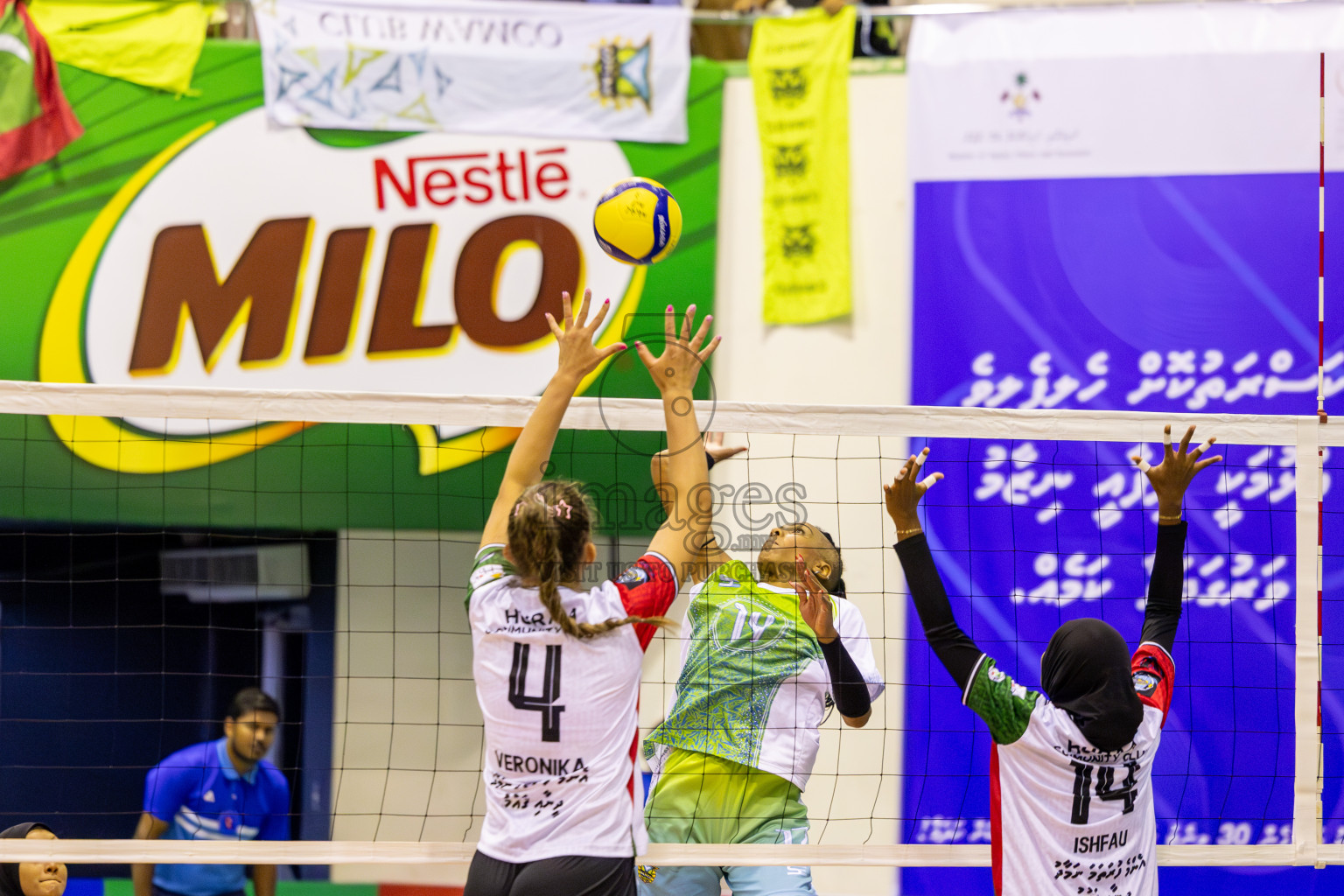 Club WAMCO vs Huraa Community Club in Day 1 of National Volleyball League 2025 - Women's Division held in Male', Maldives on Saturday, 19th April 2025 at Social Center Indoor Hall Photos By: Ismail Thoriq / images.mv