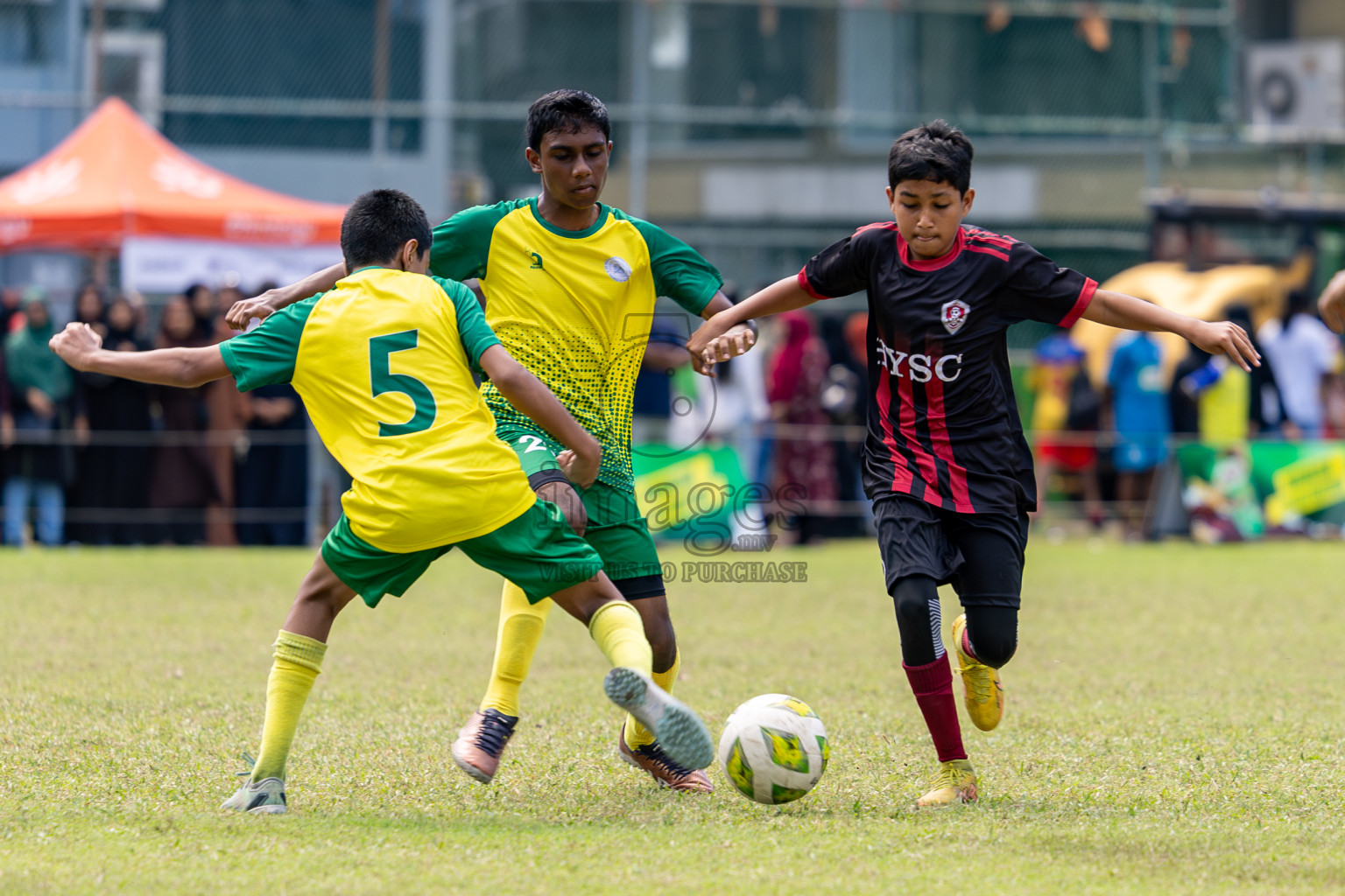 Day 3 of MILO Academy Championship 2024 (U-14) was held in Henveyru Stadium, Male', Maldives on Saturday, 2nd November 2024.
Photos: Hassan Simah / Images.mv