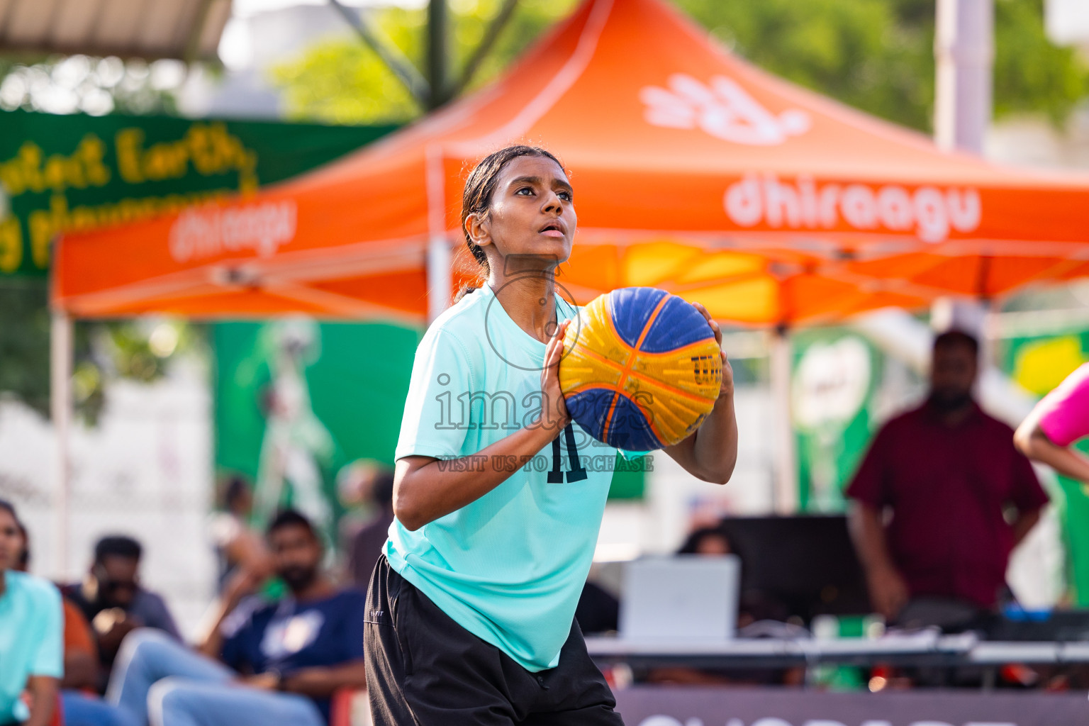 Day 5 of MILO Ramadan 3x3 Challenge 2024 was held in Ekuveni Outdoor Basketball Court at Male', Maldives on Saturday, 16th March 2024.
Photos: Mohamed Mahfooz Moosa / images.mv