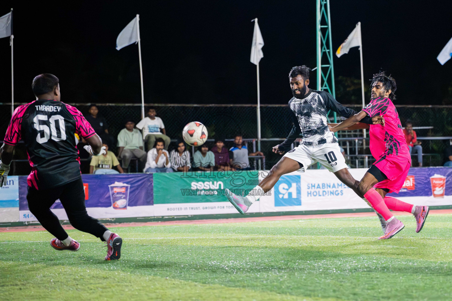 BG SC VS Goalhians in Day 3 - Fonadhoo Youth Futsal Challenge 2025 held in Fonadhoo Futsal Stadium, L. Fonadhoo, Maldives on Tuesdat, 28th October 2025 Photos: Arif Rasheed / images.mv