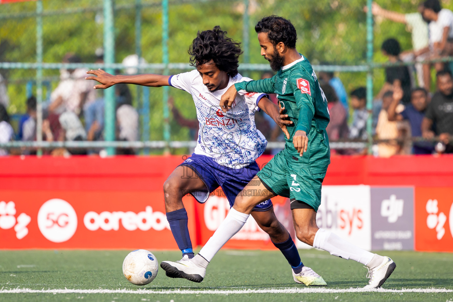 Th Thimarafushi vs Th Vilufushi in Day 14 of Golden Futsal Challenge 2025 was held on Saturday, 18th January 2025, in Hulhumale', Maldives. Photos: Nausham Waheed / images.mv