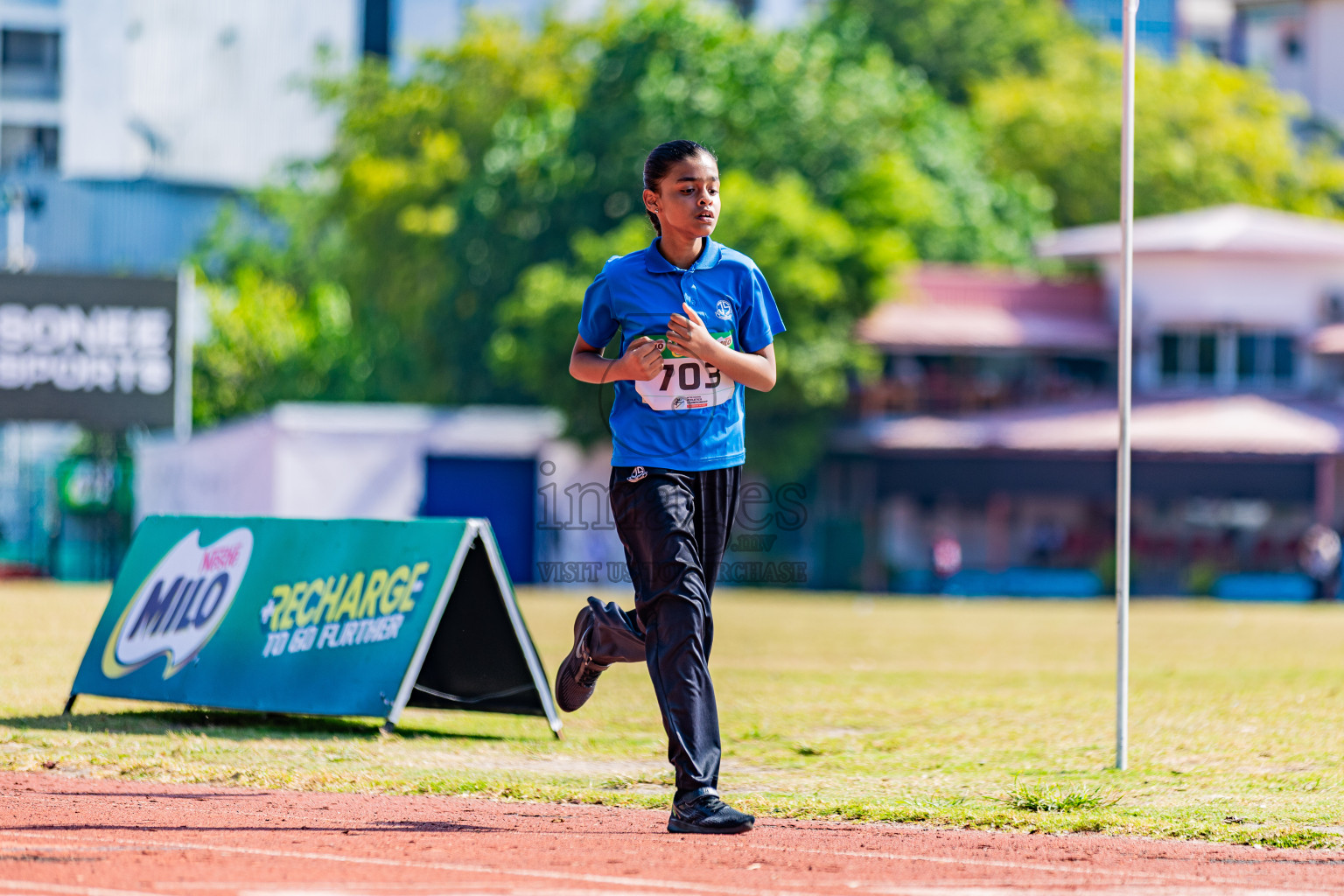 Day 3 of Inter-school Athletics Championship 2025 held in Ekuveni Synthetic Track, Male', Maldives on Wednesday, 08th October 2025. Photos by: Areef Adam / Images.mv