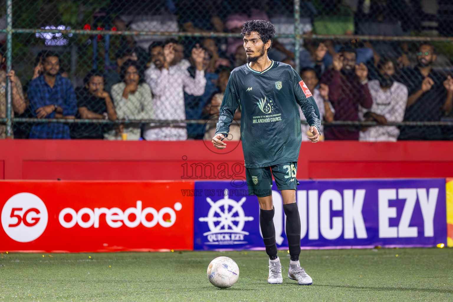 Sh Milandhoo vs R Inguraidhoo in Zone Round on Day 27 of Golden Futsal Challenge 2025 was held on Friday , 31st January 2025, in Hulhumale', Maldives. Photos: Ismail Thoriq / images.mv