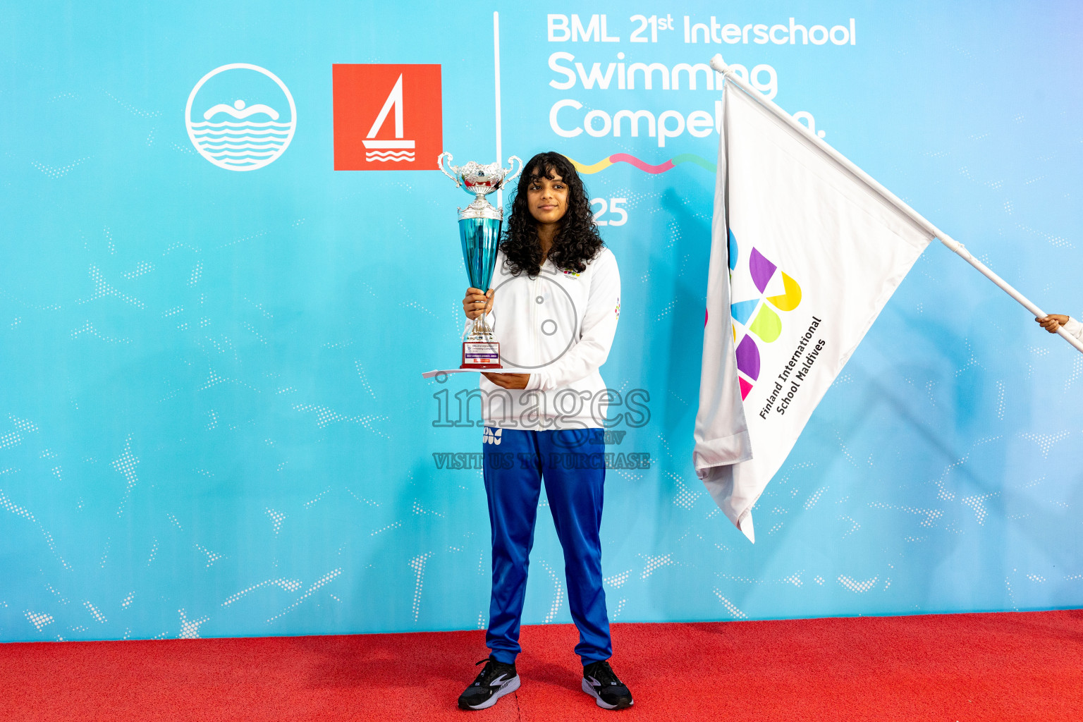 Closing Ceremony of BML 21st Interschool Swimming Competition 2025 .was held in Hulhumale' Swimming Pool, Hulhumale', Maldives on Saturday, 18th October 2025. 
Photos: Hassan Simah / images.mv