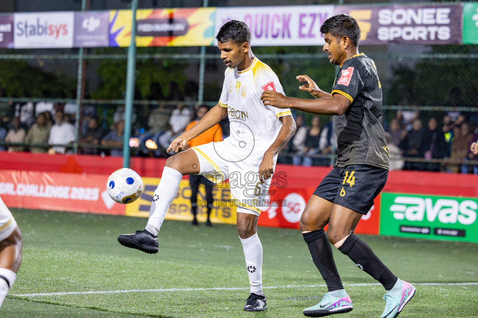 B Fehendhoo VS B Eydhafushi in Day 21 of Golden Futsal Challenge 2025 was held on Saturday, 25 January 2025, in Hulhumale', Maldives. 
Photos: Hassan Simah / images.mv