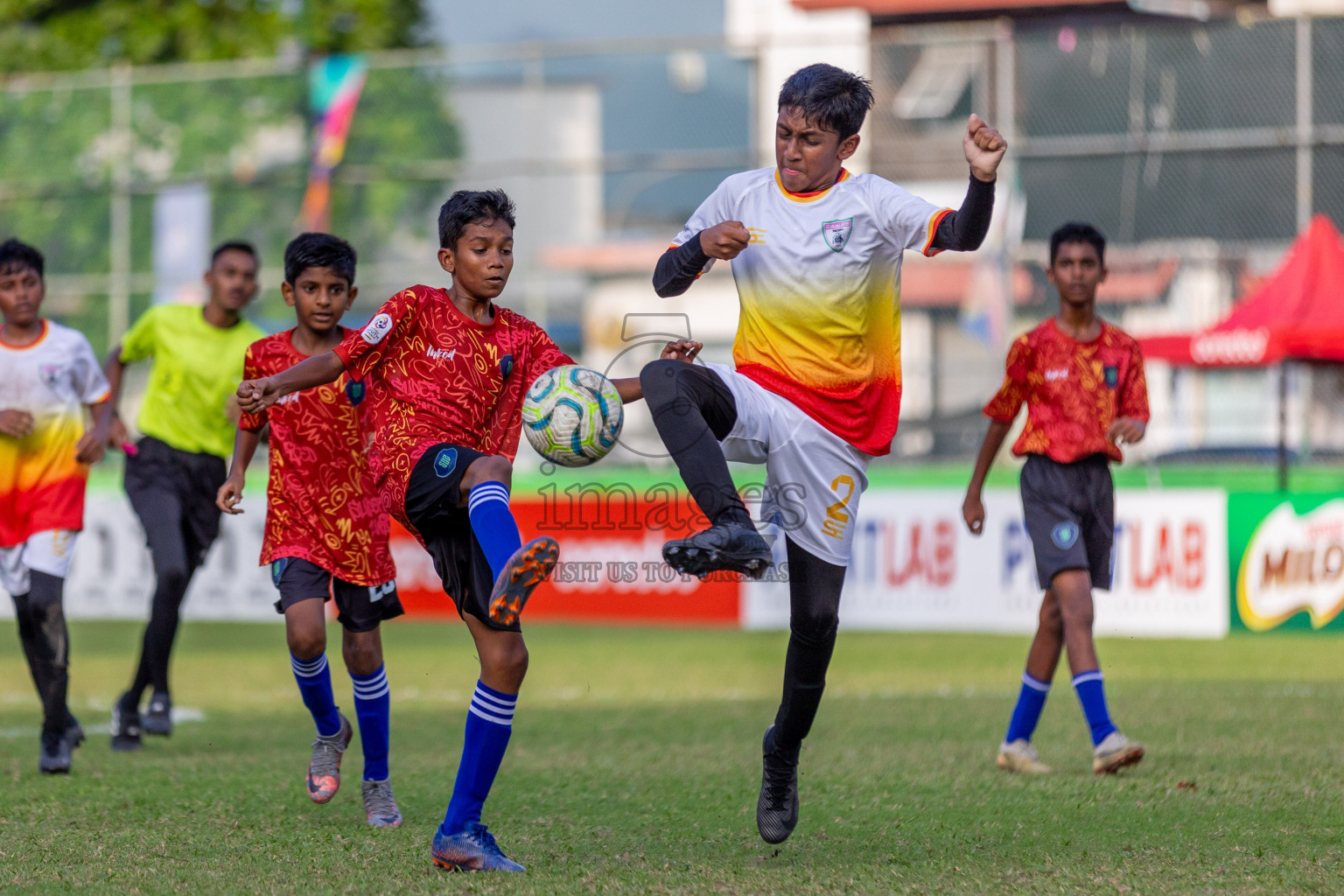 Club Eagles vs Super United Sports (U12) in Day 4 of Dhivehi Youth League 2024 held at Henveiru Stadium on Thursday, 28th November 2024. Photos: Shuu Abdul Sattar/ Images.mv