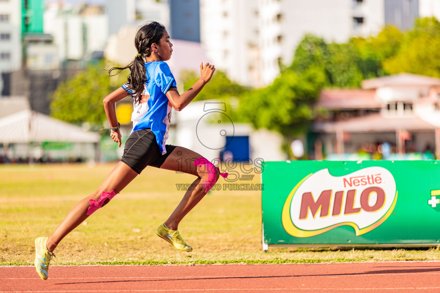 Day 3 of Inter-school Athletics Championship 2025 held in Ekuveni Synthetic Track, Male', Maldives on Wednesday, 08th October 2025. Photos by: Areef Adam  / Images.mv