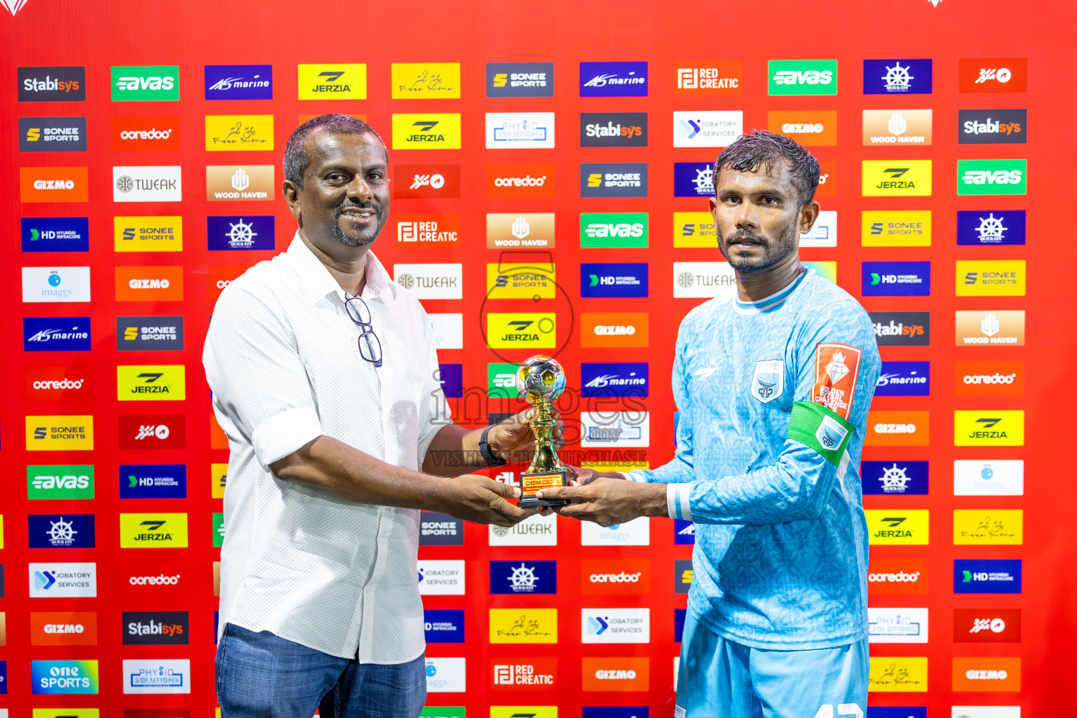 HA Dhidhdhoo vs HA Maarandhoo in Haa Alifu Atoll Semi Final on Day 23 of Golden Futsal Challenge 2025 was held on Monday , 27th January 2025, in Hulhumale', Maldives.
Photos: Ismail Thoriq / images.mv