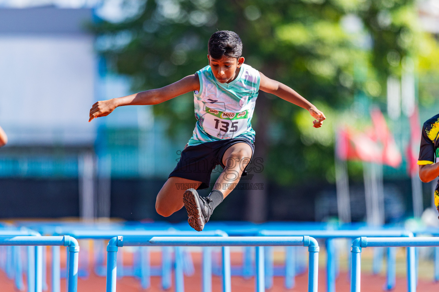 Day 2 of Inter-school Athletics Championship 2025 held in Ekuveni Synthetic Track, Male', Maldives on Tuesday, 07th October 2025. Photos by: Areef Adam / Images.mv
