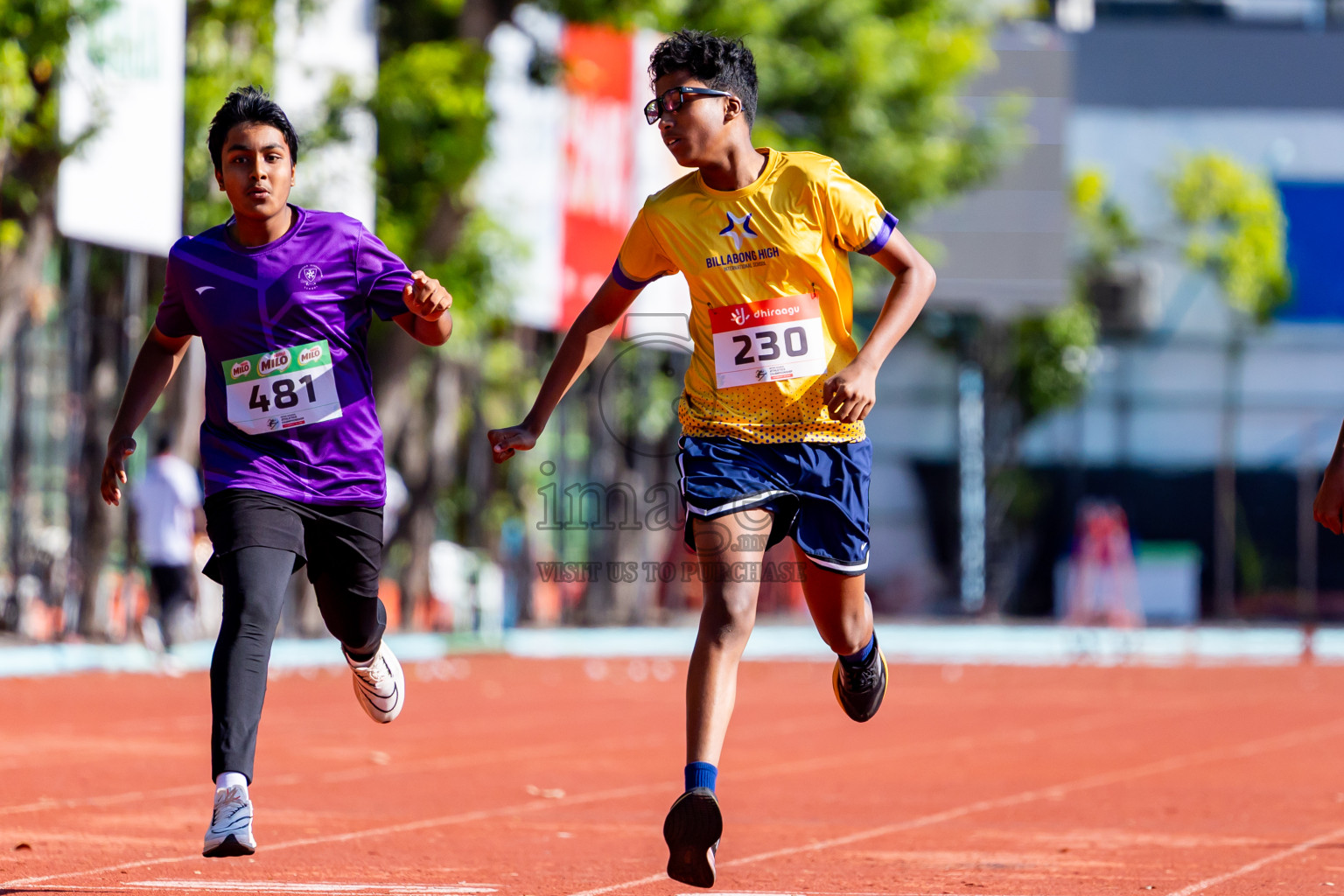 Day 1 of Inter-school Athletics Championship 2025 held in Ekuveni Synthetic Track, Male', Maldives on Monday, 06th October 2025. Photos by: Nausham Waheed / Images.mv