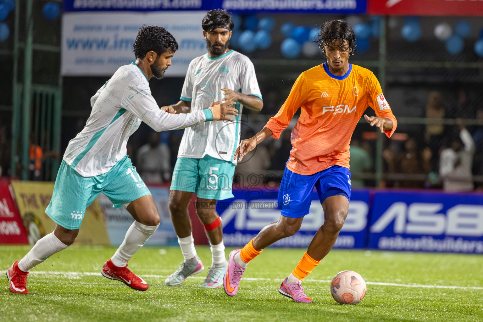 MPL vs Team FSM in Day 14 of Club Maldives Cup 2025 was held in Rehendhi Futsal Ground, Hulhumale', Maldives on Tuesday, 14th October 2025. Photos: Mohamed Mahfooz Moosa / images.mv