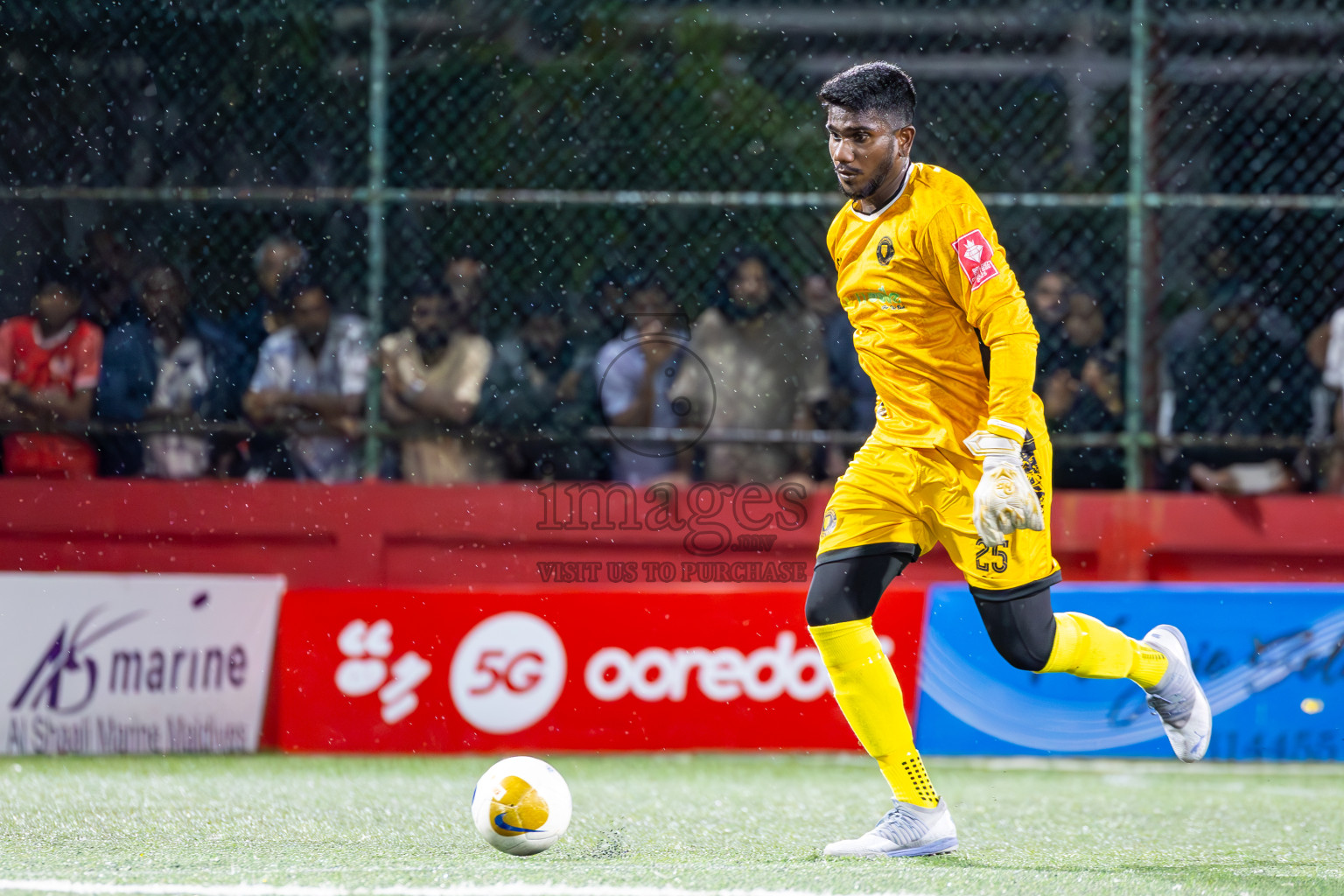 HA Dhidhdhoo vs HA Maarandhoo in Haa Alifu Atoll Semi Final on Day 23 of Golden Futsal Challenge 2025 was held on Monday , 27th January 2025, in Hulhumale', Maldives.
Photos: Ismail Thoriq / images.mv