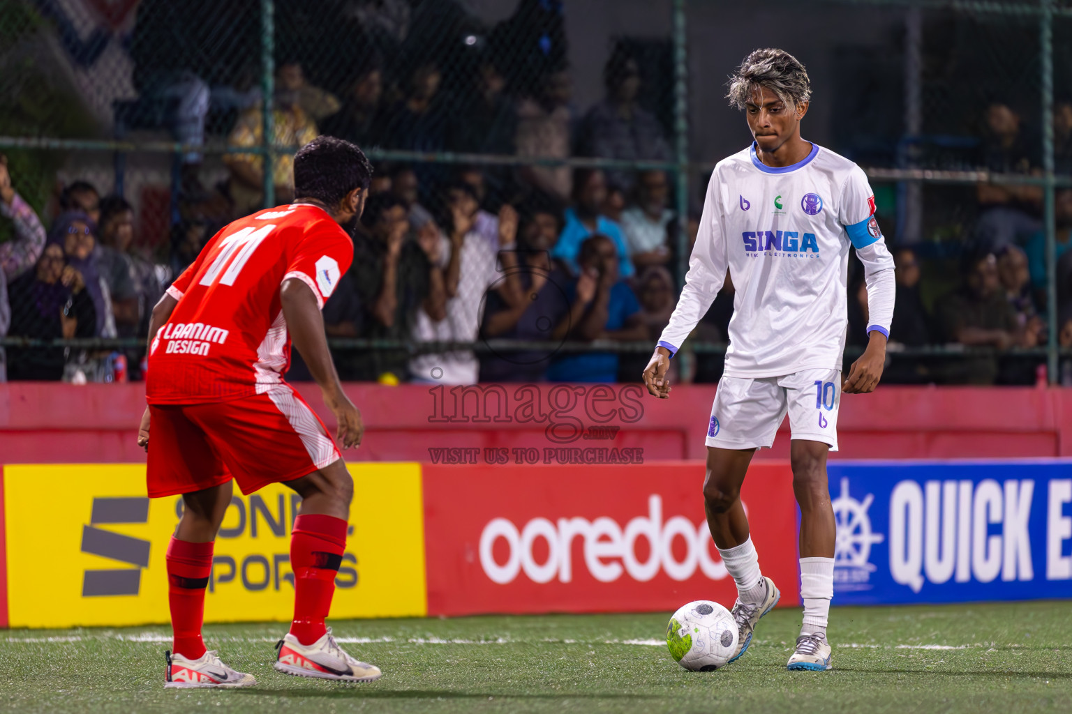 HA Ihavandhoo vs HA Maarandhoo in Day 9 of Golden Futsal Challenge 2024 was held on Tuesday, 23rd January 2024, in Hulhumale', Maldives
Photos: Ismail Thoriq / images.mv