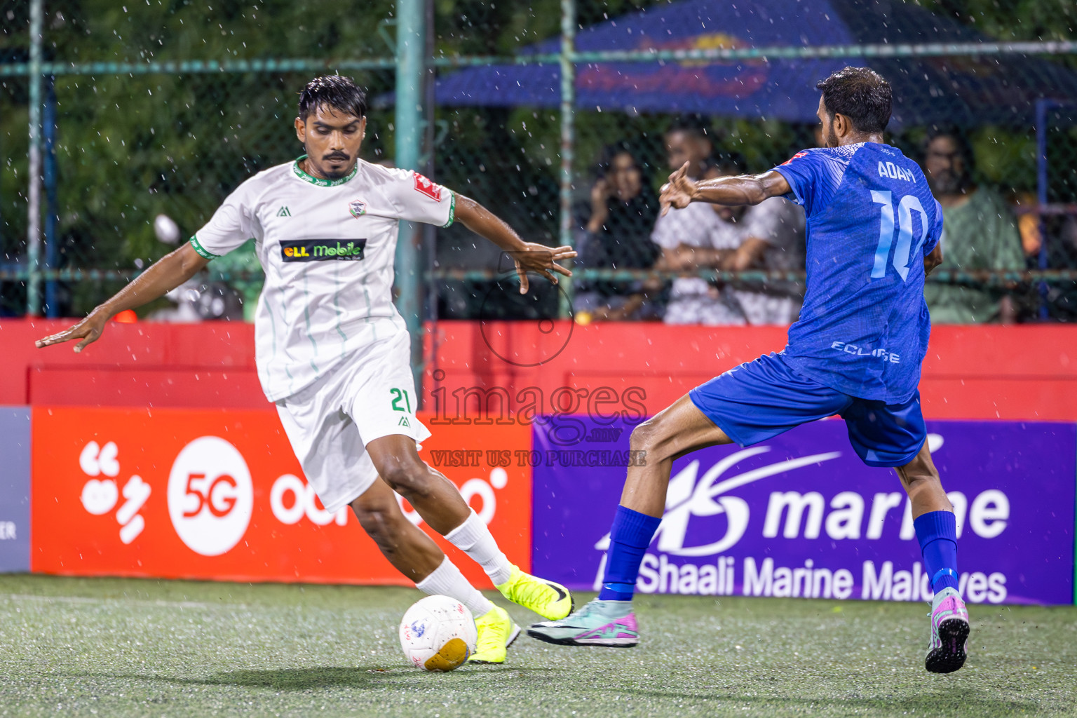 Sh Bileffahi vs Sh Narudhoo in Day 6 of Golden Futsal Challenge 2025 on Friday, 6th January 2025, in Hulhumale', Maldives
Photos: Ismail Thoriq / images.mv