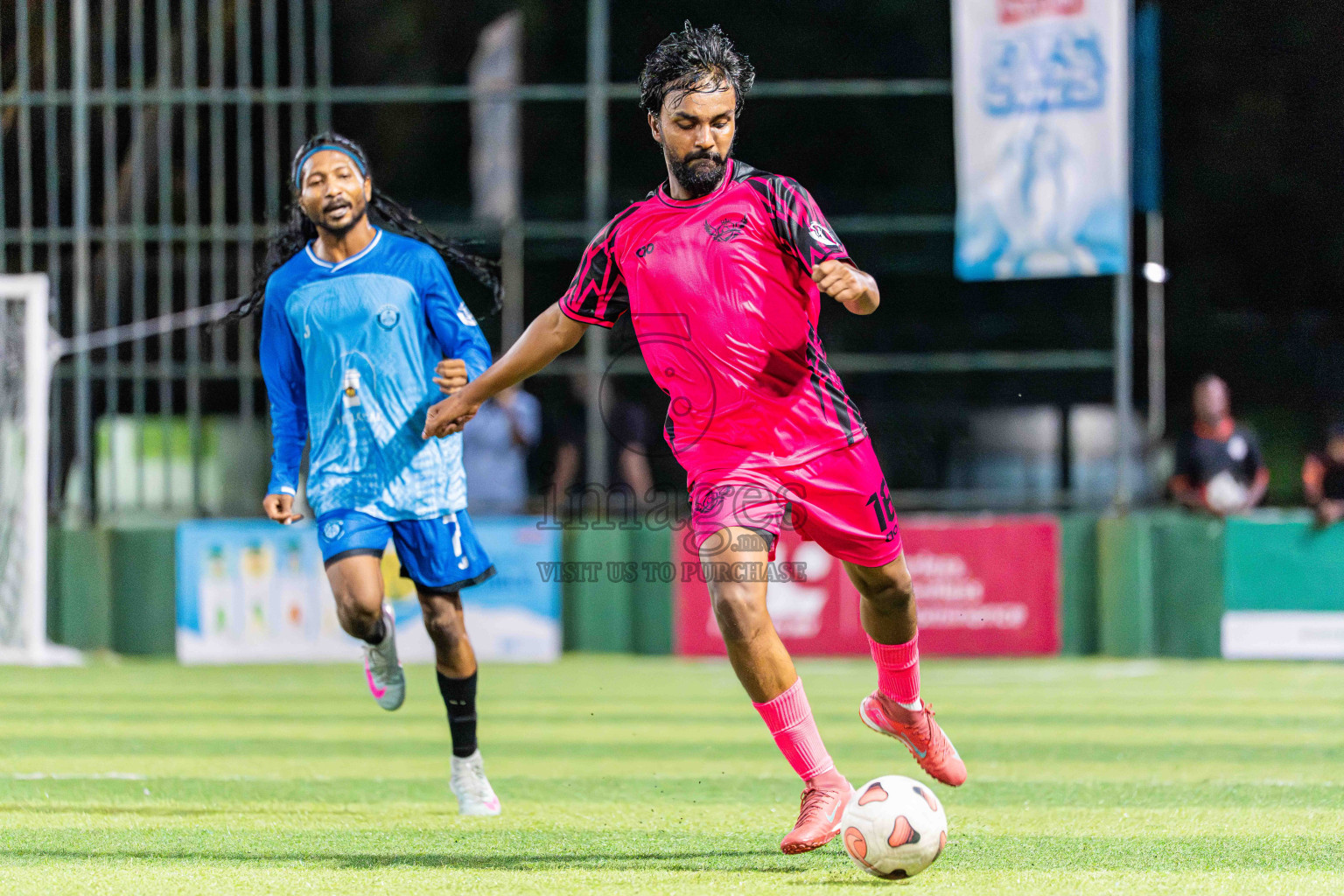 Goalhians VS Foemathi in Day 4 - Fonadhoo Youth Futsal Challenge 2025 held in Fonadhoo Futsal Stadium, L. Fonadhoo, Maldives on Wednesday, 29th October 2025 Photos: Arif Rasheed / images.mv