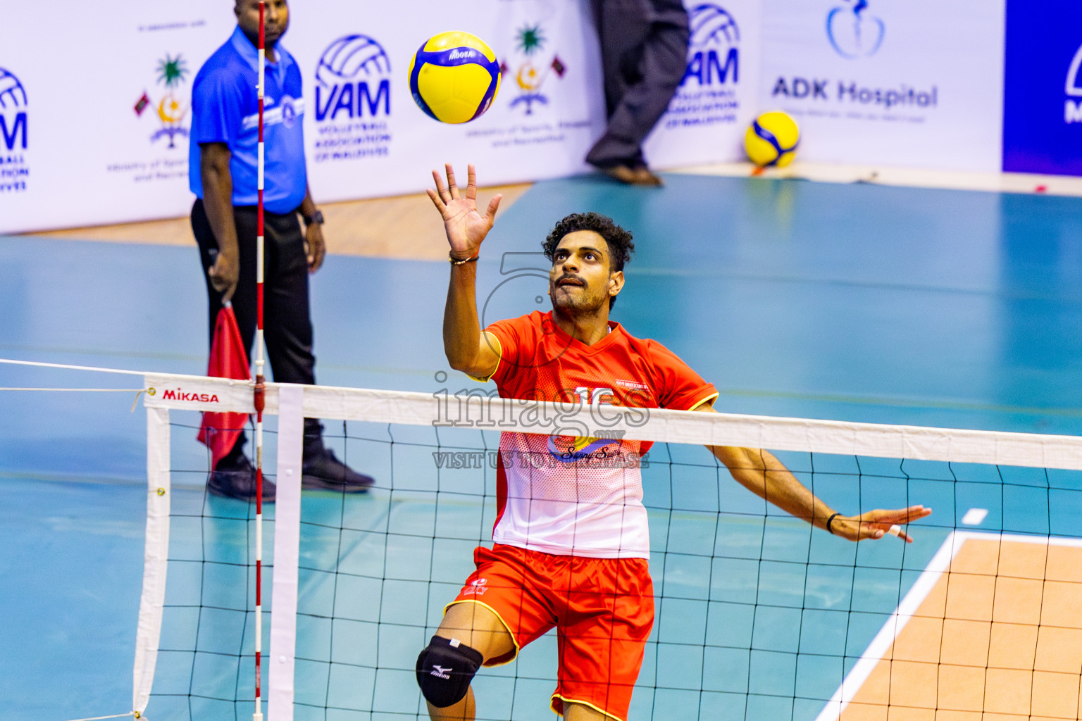 Day 1 of MILO VAM Cup 2024 Men's Division was held in Social Center Indoor Hall on Monday, 28th October 2024. Photos: Nausham Waheed / images.mv