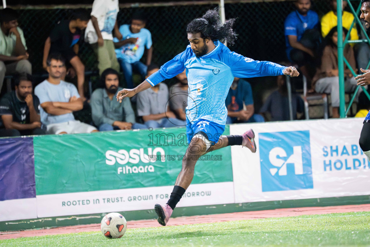 Foemathi VS Laamu Blues in Day 3 - Fonadhoo Youth Futsal Challenge 2025 held in Fonadhoo Futsal Stadium, L. Fonadhoo, Maldives on Tuesdat, 28th October 2025 Photos: Arif Rasheed / images.mv