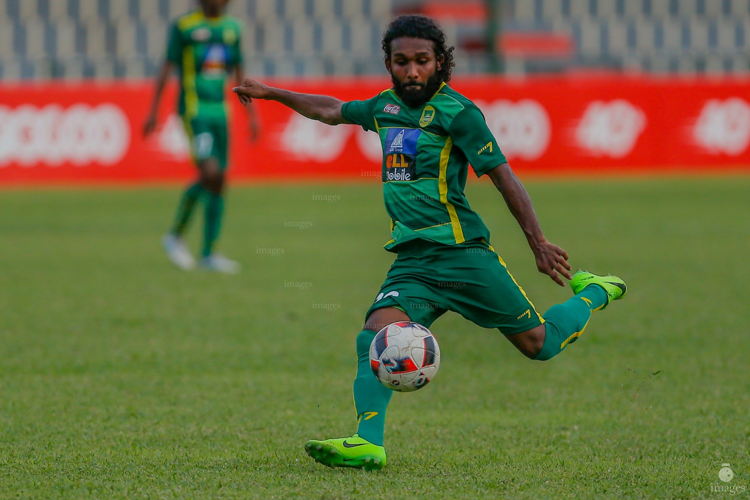 Ooredoo Dhivehi Premier League 2017, Maziya SR vs Maalhos (Images.mv Photo / Ismail Thoriq)