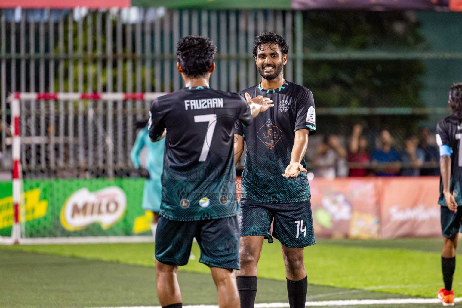 KHAARIJEE VS SDFC in Club Maldives Classic 2024 held in Rehendi Futsal Ground, Hulhumale', Maldives on Friday, 6th September 2024. 
Photos: Hassan Simah / images.mv