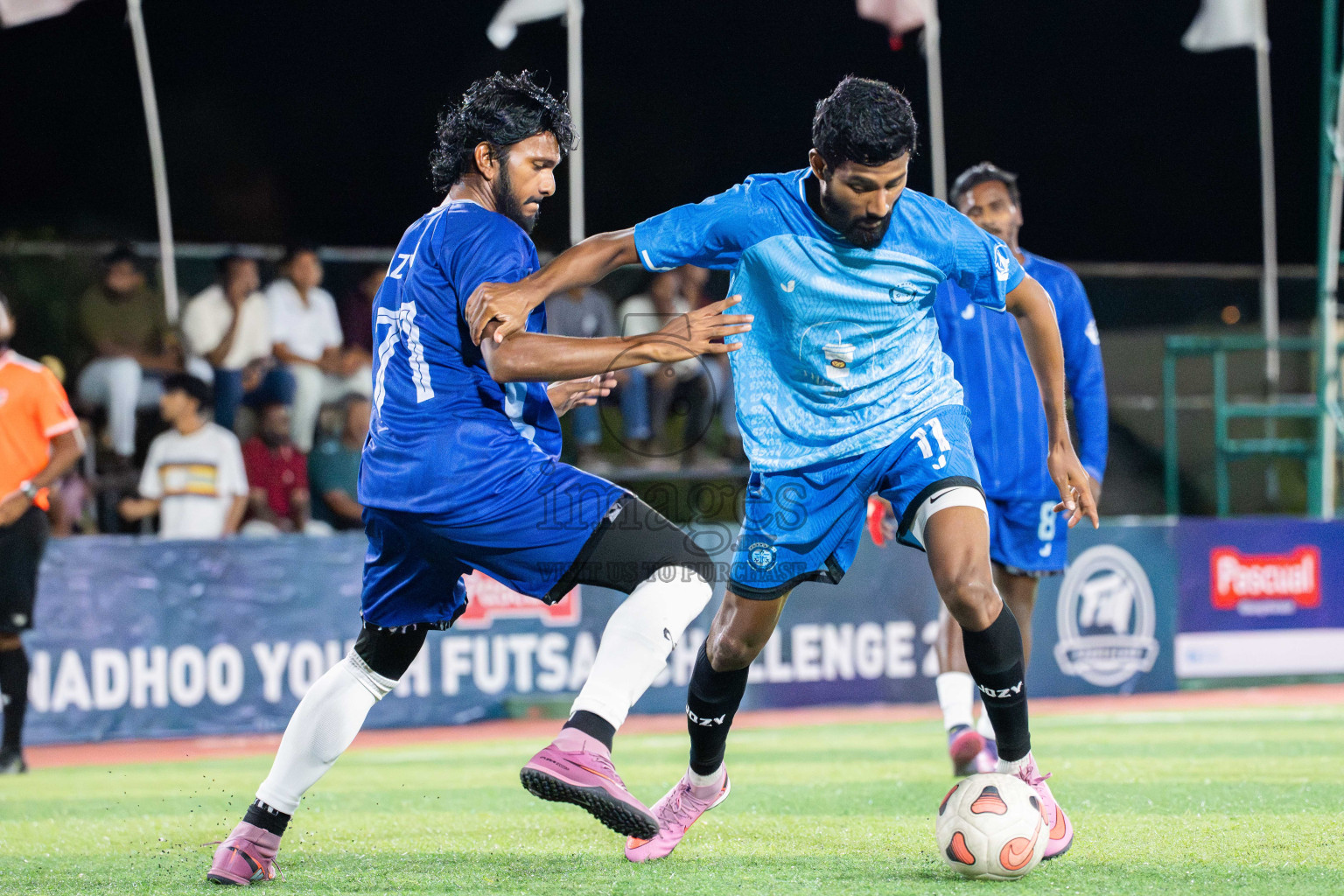 Foemathi VS Laamu Blues in Day 3 - Fonadhoo Youth Futsal Challenge 2025 held in Fonadhoo Futsal Stadium, L. Fonadhoo, Maldives on Tuesdat, 28th October 2025 Photos: Arif Rasheed / images.mv