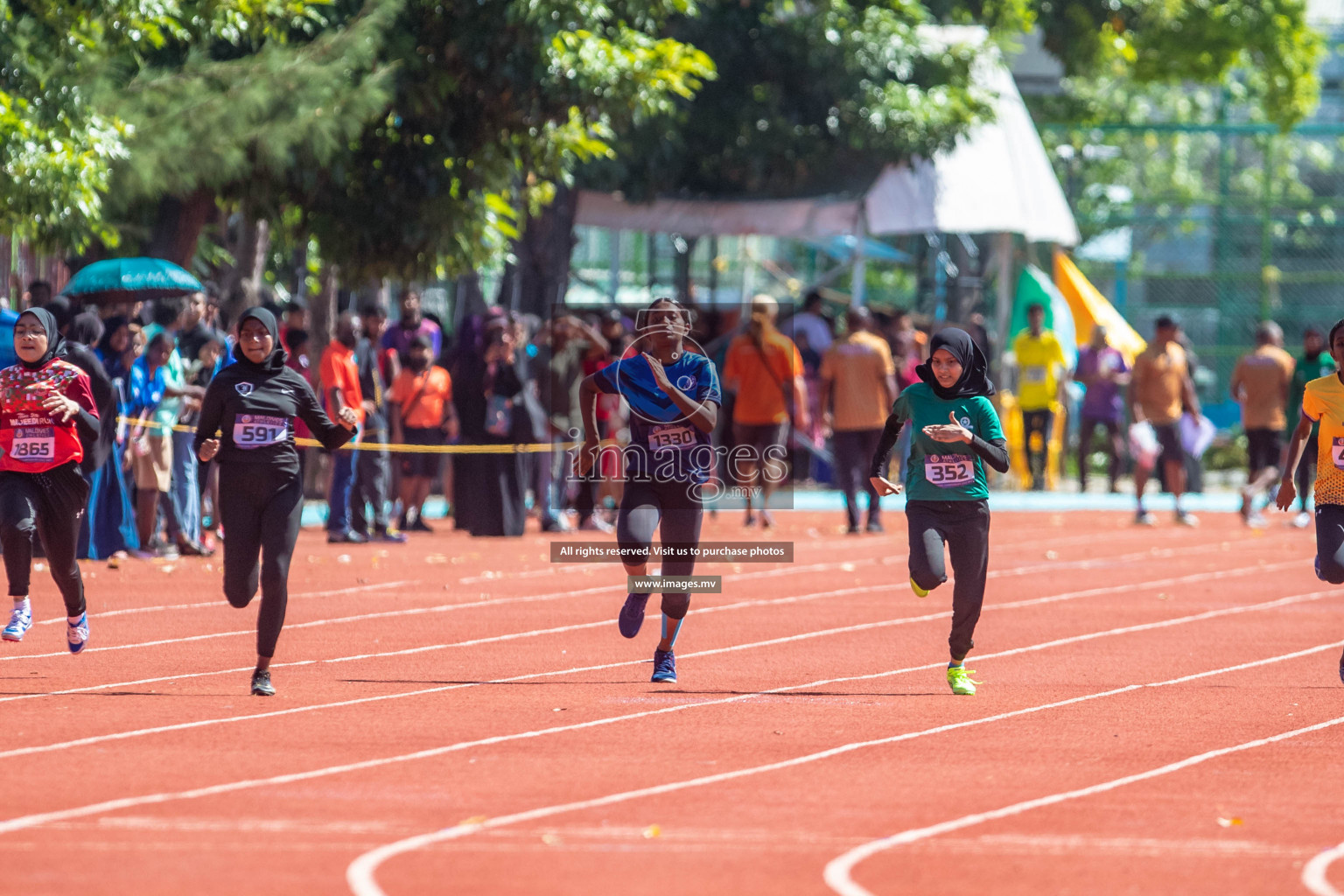 Day 1 of Inter-School Athletics Championship held in Male', Maldives on 22nd May 2022. Photos by: Maanish / images.mv