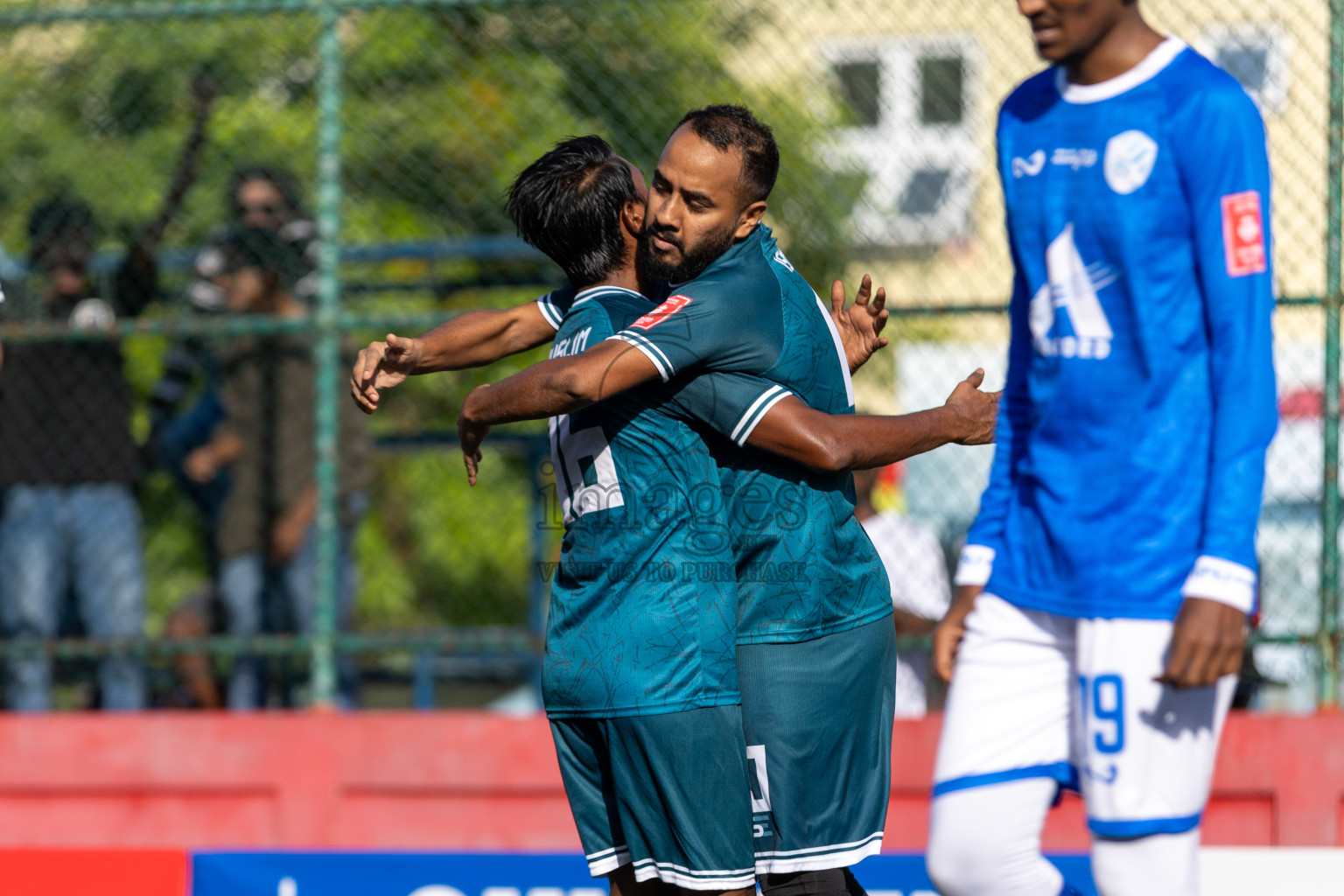 R Dhuvaafaru VS R Hulhudhuffaaru in Day 13 of Golden Futsal Challenge 2024 was held on Saturday, 27th January 2024, in Hulhumale', Maldives Photos: Nausham Waheed / images.mv