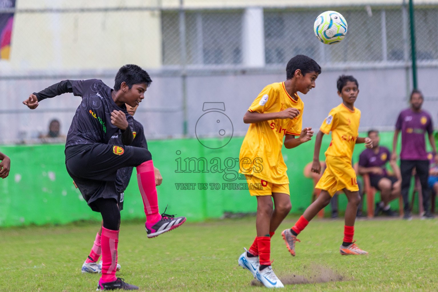 United Victory vs Victory Sports Club  (U12) in Day 5 of Dhivehi Youth League 2024 held at Henveiru Stadium on Friday 29th November 2024. Photos: Shuu Abdul Sattar/ Images.mv