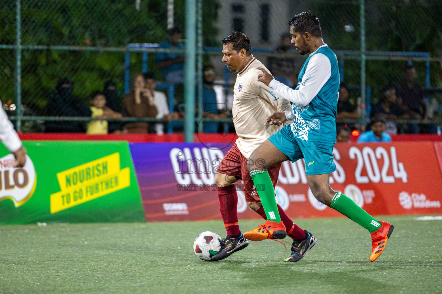 CLUB 220 vs HES CLUB Maldives Classic 2024 held in Rehendi Futsal Ground, Hulhumale', Maldives on Thursday, 12th September 2024. 
Photos: Hassan Simah / images.mv