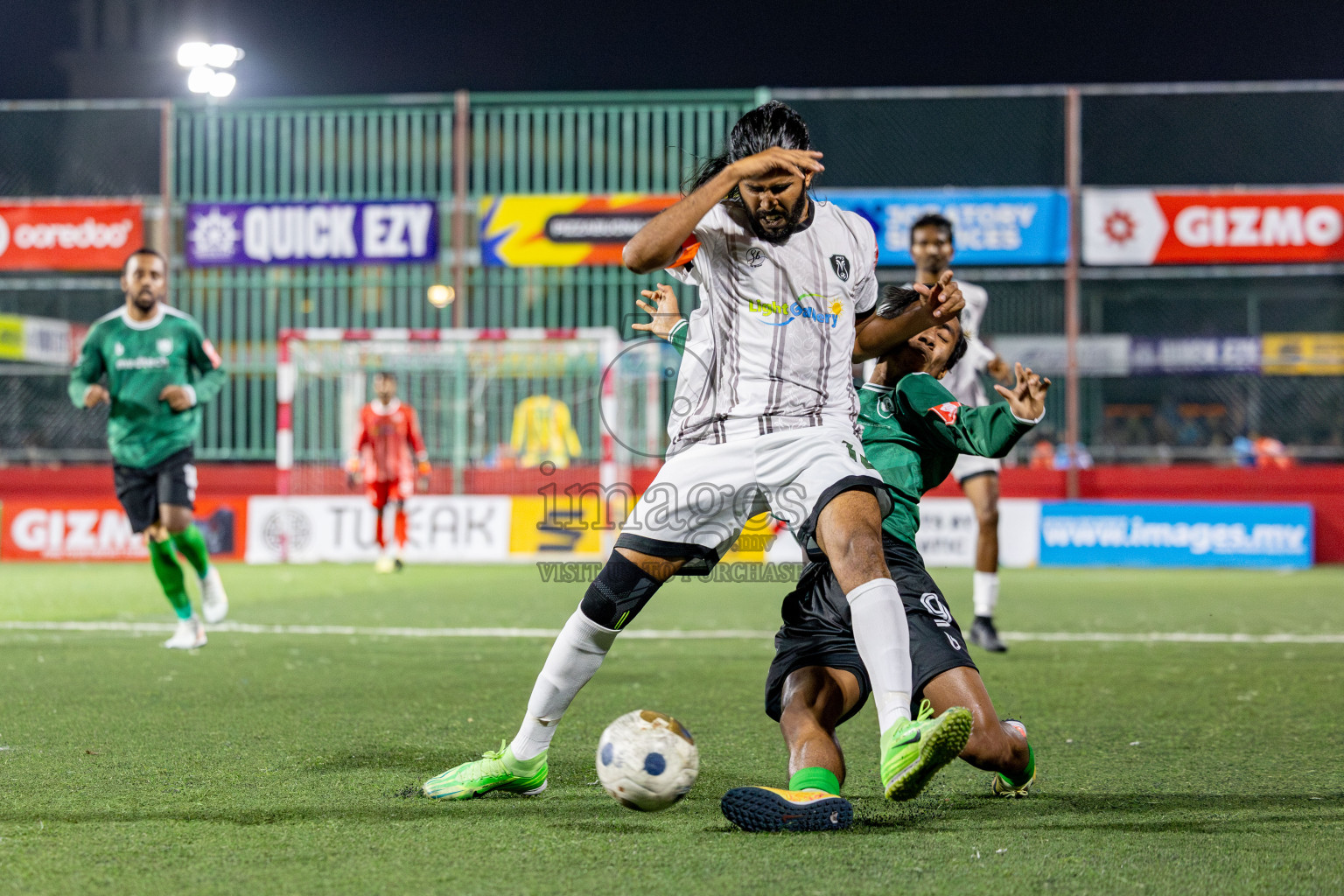 R. Dhuvaafaru VS N. Miladhoo in zone round on Day 32 of Golden Futsal Challenge 2025 was held on Wednesday , 5th February 2025, in Hulhumale', Maldives. 
Photos: Hassan Simah / images.mv