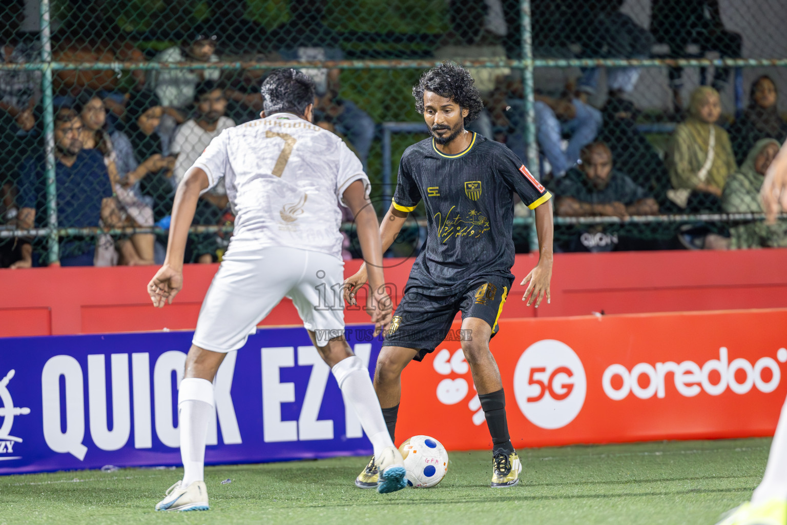 HDh Nolhivaranfaru vs HDh Makunudhoo in Day 1 of Golden Futsal Challenge 2025 on Sunday, 5th January 2025, in Hulhumale', Maldives
Photos: Ismail Thoriq / images.mv