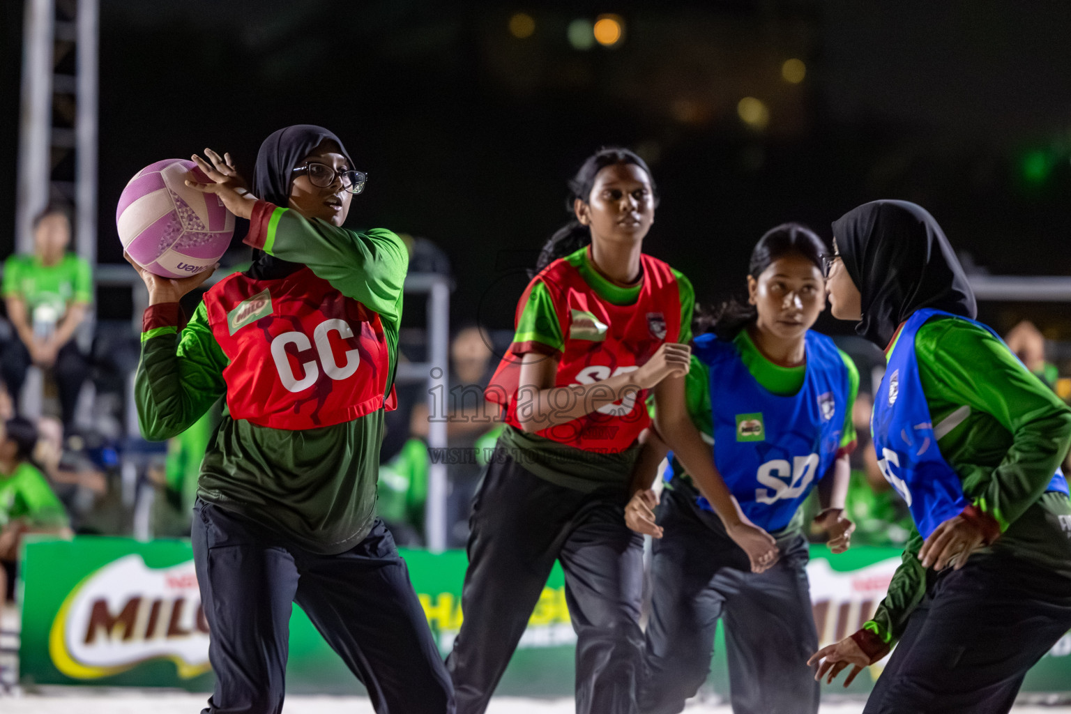 Day 1 of MILO Netball Fest 2025 was held in Cental Park, Hulhumale', Maldives on Thursday, 20th November 2025. 

Photos: Hassan Simah / images.mv