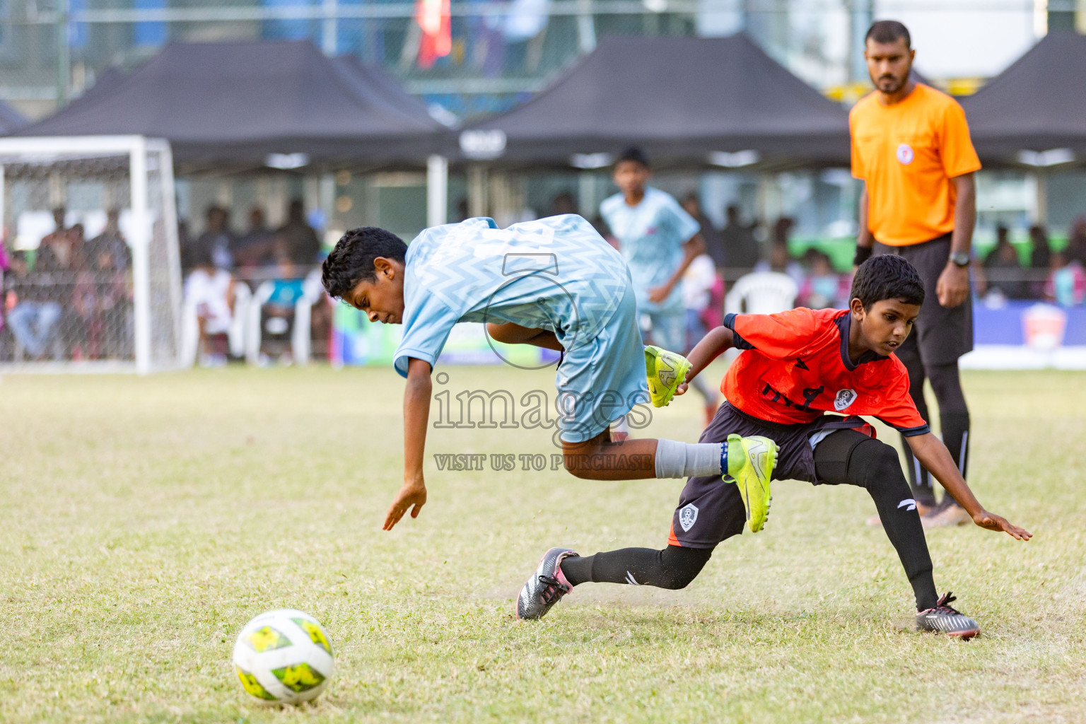 Day 2 of Kids7s Weekend 2025 was held on Friday, 23rd August 2025 in  Henveyru Stadium, Male', Maldives. 
Photos: Hassan Simah / images.mv