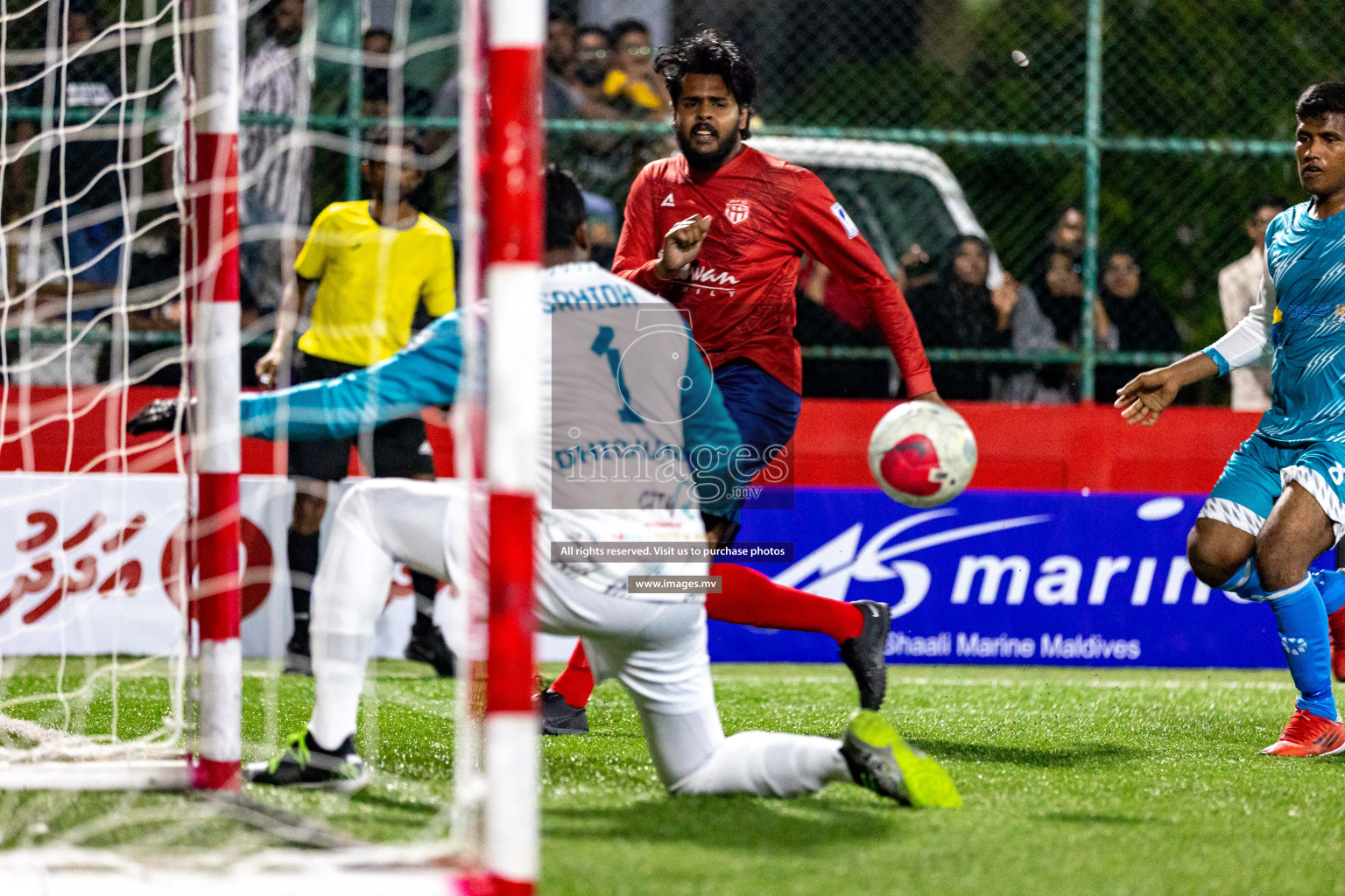 HA. Dhidhdhoo vs HA. Muraidhoo in Day 6 of Golden Futsal Challenge 2023 on 10 February 2023 in Hulhumale, Male, Maldives