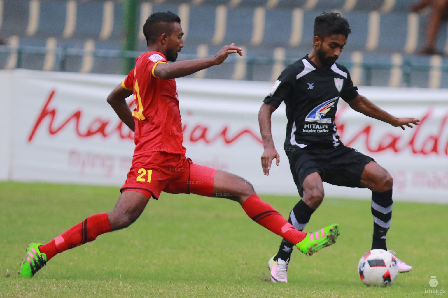 Club Eagles vs Victory Sports Club in the second round of Ooredoo Dhivehi Premiere League. 2016 Male', Sunday 7 August 2016. (Images.mv Photo: Abdulla Abeedh)