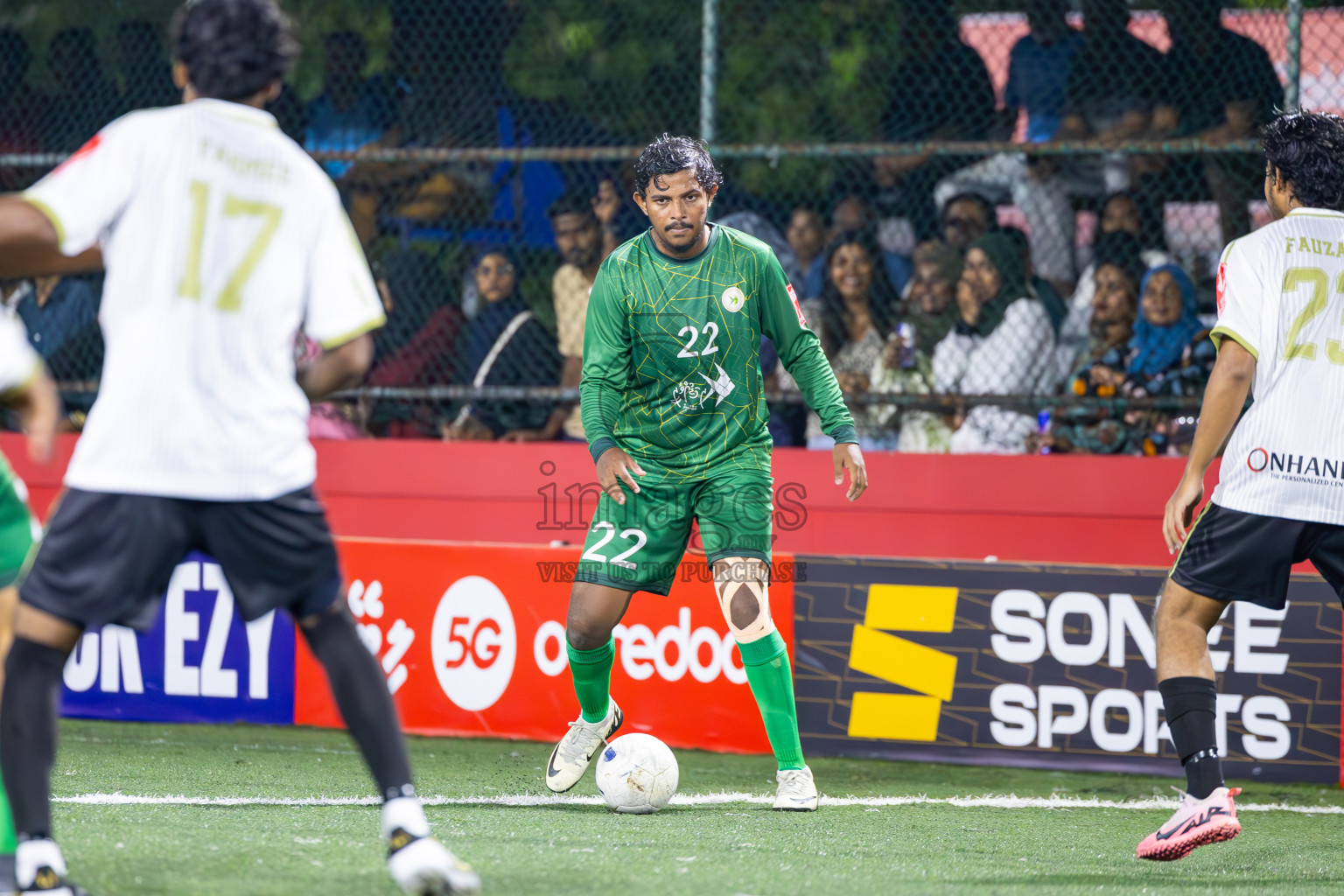 R Rasgetheemu vs R Maduvvari in Day 14 of Golden Futsal Challenge 2025 was held on Saturday, 18th January 2025, in Hulhumale', Maldives. Photos: Ismail Thoriq / images.mv