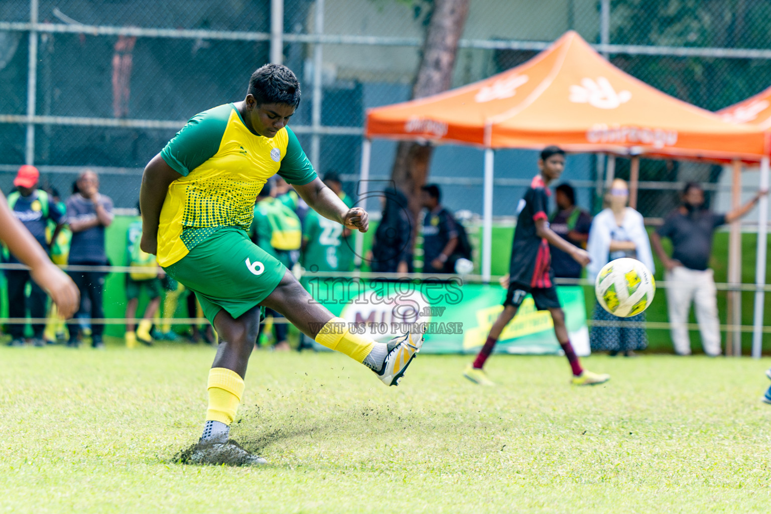 Day 3 of MILO Academy Championship 2024 (U-14) was held in Henveyru Stadium, Male', Maldives on Saturday, 2nd November 2024.
Photos: Hassan Simah / Images.mv