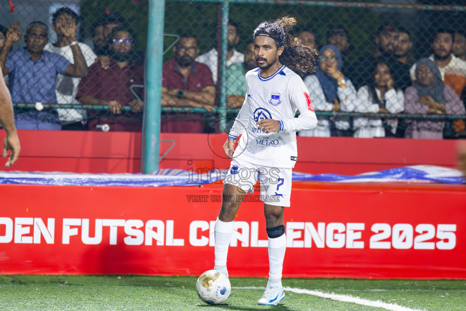 GA Dhaandhoo vs GA Gemanafushi in Day 14 of Golden Futsal Challenge 2025 was held on Saturday, 18th January 2025, in Hulhumale', Maldives. Photos: Ismail Thoriq / images.mv