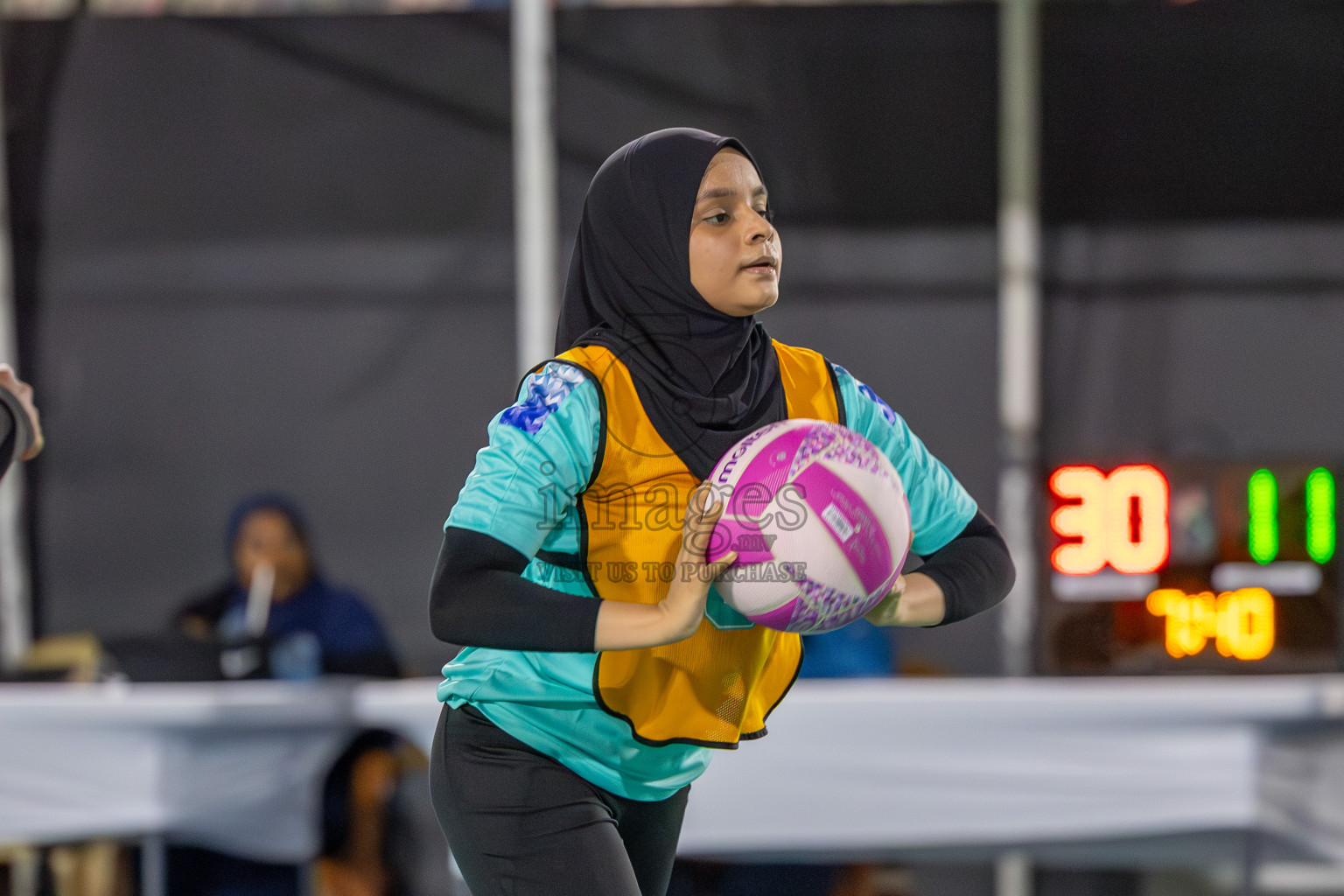 MV Netters vs United Unity Sports Club in Division 2 of of National Netball Tournament 2025 held in Ekuveni Netball Court at Male', Maldives on Thursday, 22nd May 2025. Photos: Mohamed Mahfooz Moosa / images.mv
