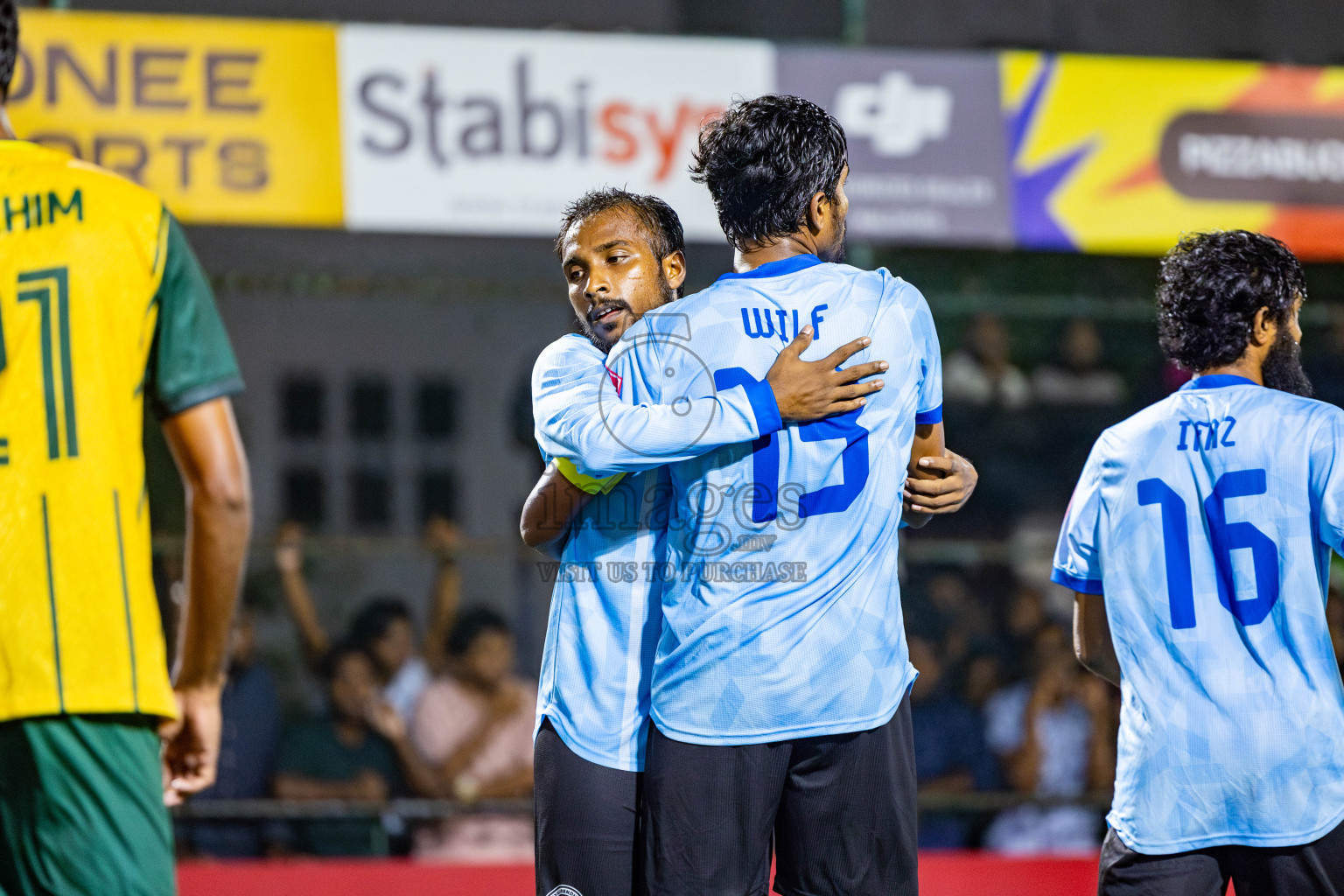 HDh Neykurendhoo vs HDh Nolhivaranfaru in Day 13 of Golden Futsal Challenge 2025 was held on Friday, 17th January 2025, in Hulhumale', Maldives. Photos: Nausham Waheed / images.mv
