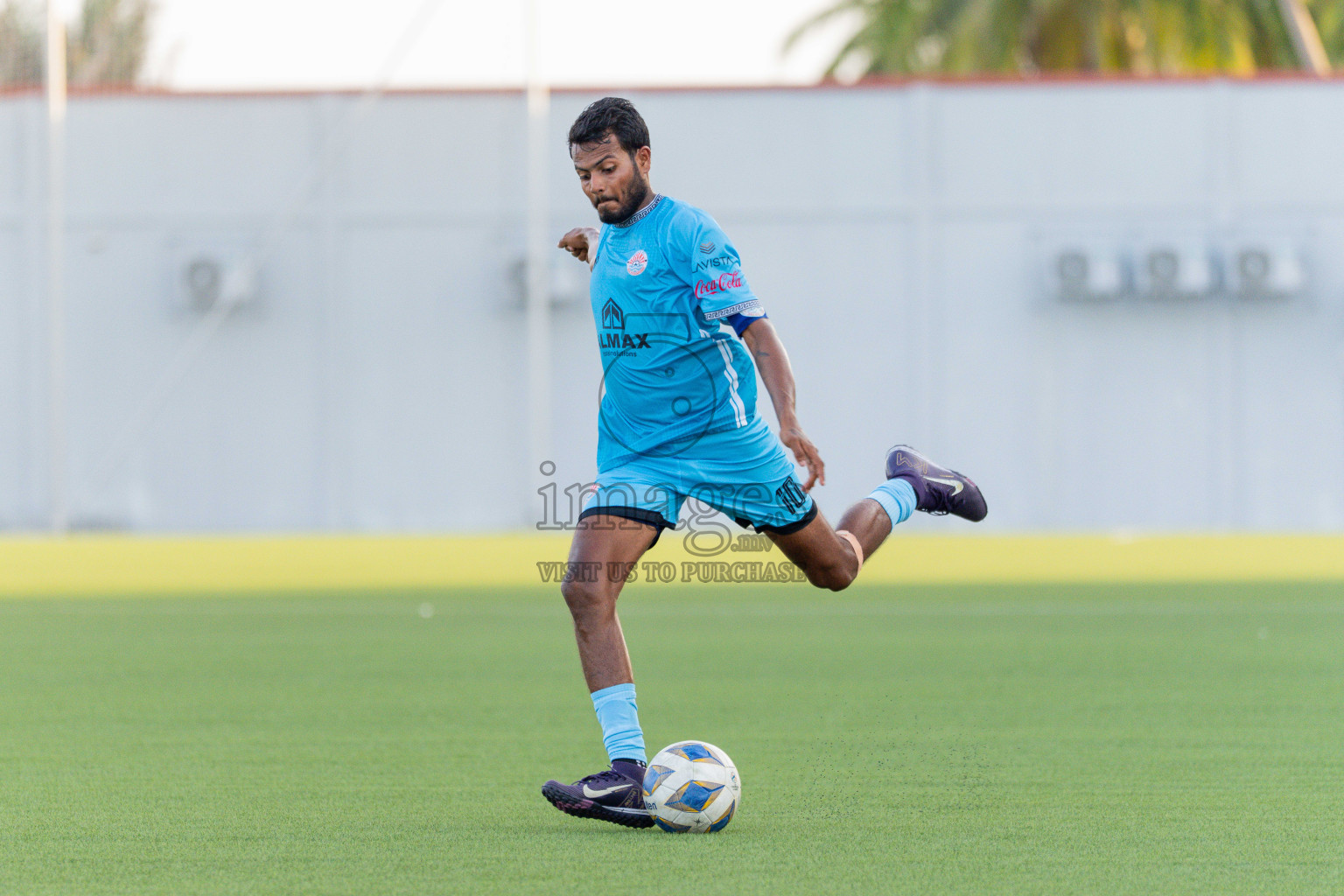 Irumathi FC VS Middle East in Day 5 of Eydhafushi Cup 2025 held in Eydhafushi Football Stadium at B. Eydhafushi, Maldives on Tuesday, 9th September 2025. Photos: Arif Rasheed / images.mv