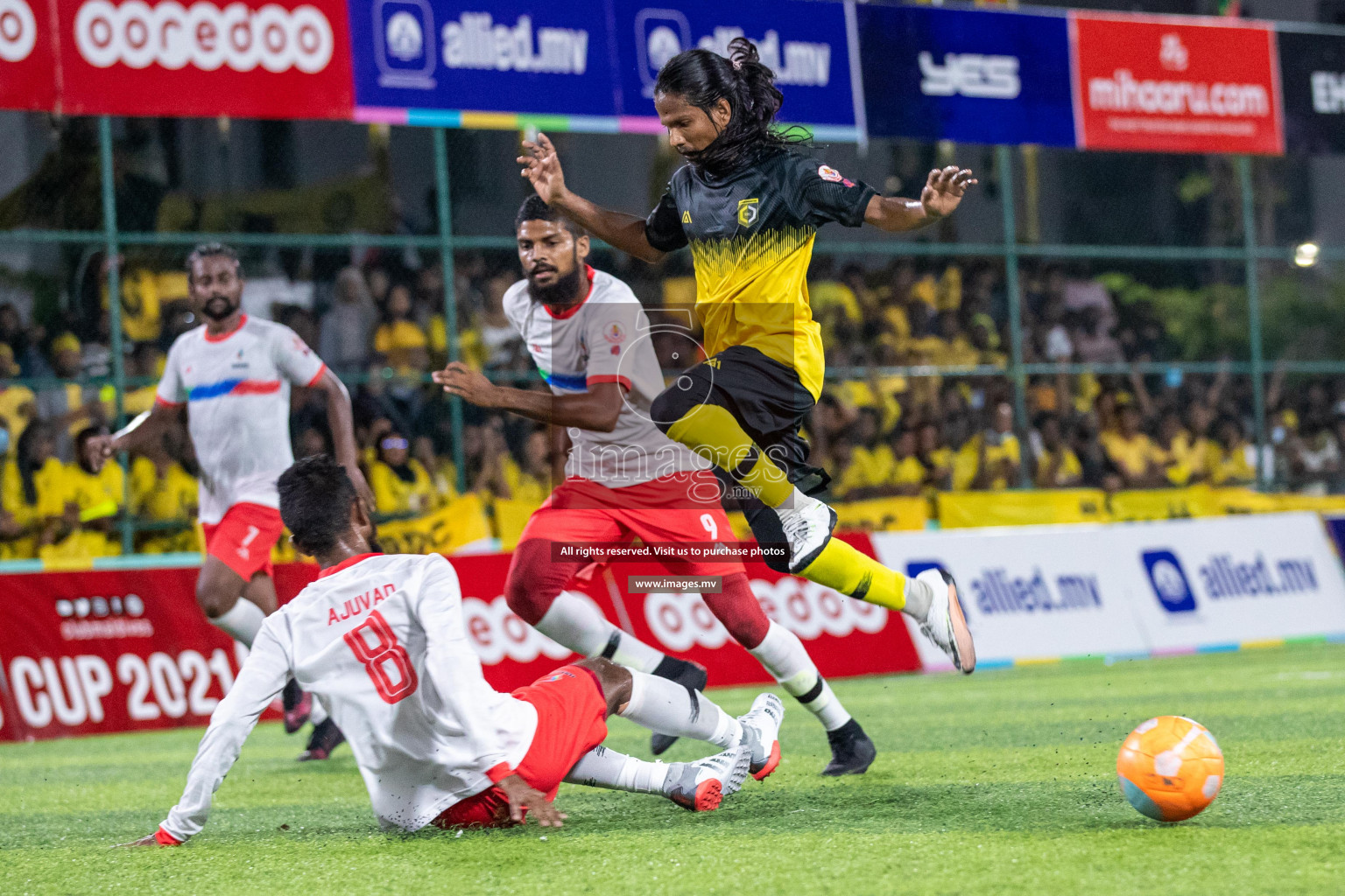 Team FSM Vs Prisons Club in the Semi Finals of Club Maldives 2021 held in Hulhumale, Maldives on 15 December 2021. Photos: Shuu Abdul Sattar / images.mv