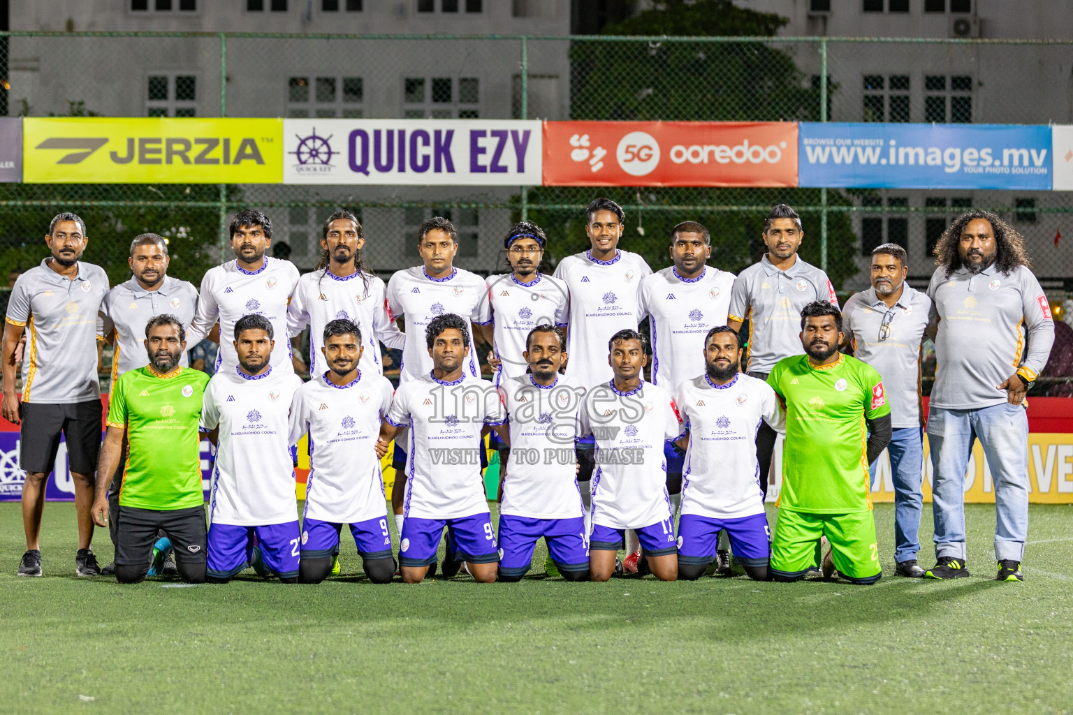 N Holhudhoo vs N Velidhoo in Day 12 of Golden Futsal Challenge 2025 was held on Thursday, 16th January 2025, in Hulhumale', Maldives.
Photos: Hassan Simah / images.mv