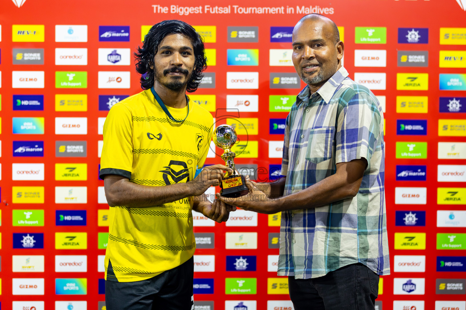 K. Gaafaru VS B. Eydhafushi on Day 36 of Golden Futsal Challenge 2024 was held on Wednesday, 21st February 2024, in Hulhumale', Maldives 
Photos: Hassan Simah/ images.mv