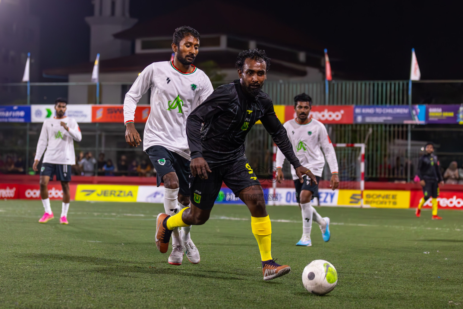 HDh Finey vs HDh Vaikaradhoo in Day 10 of Golden Futsal Challenge 2024 was held on Tuesday, 23rd January 2024, in Hulhumale', Maldives
Photos: Ismail Thoriq / images.mv