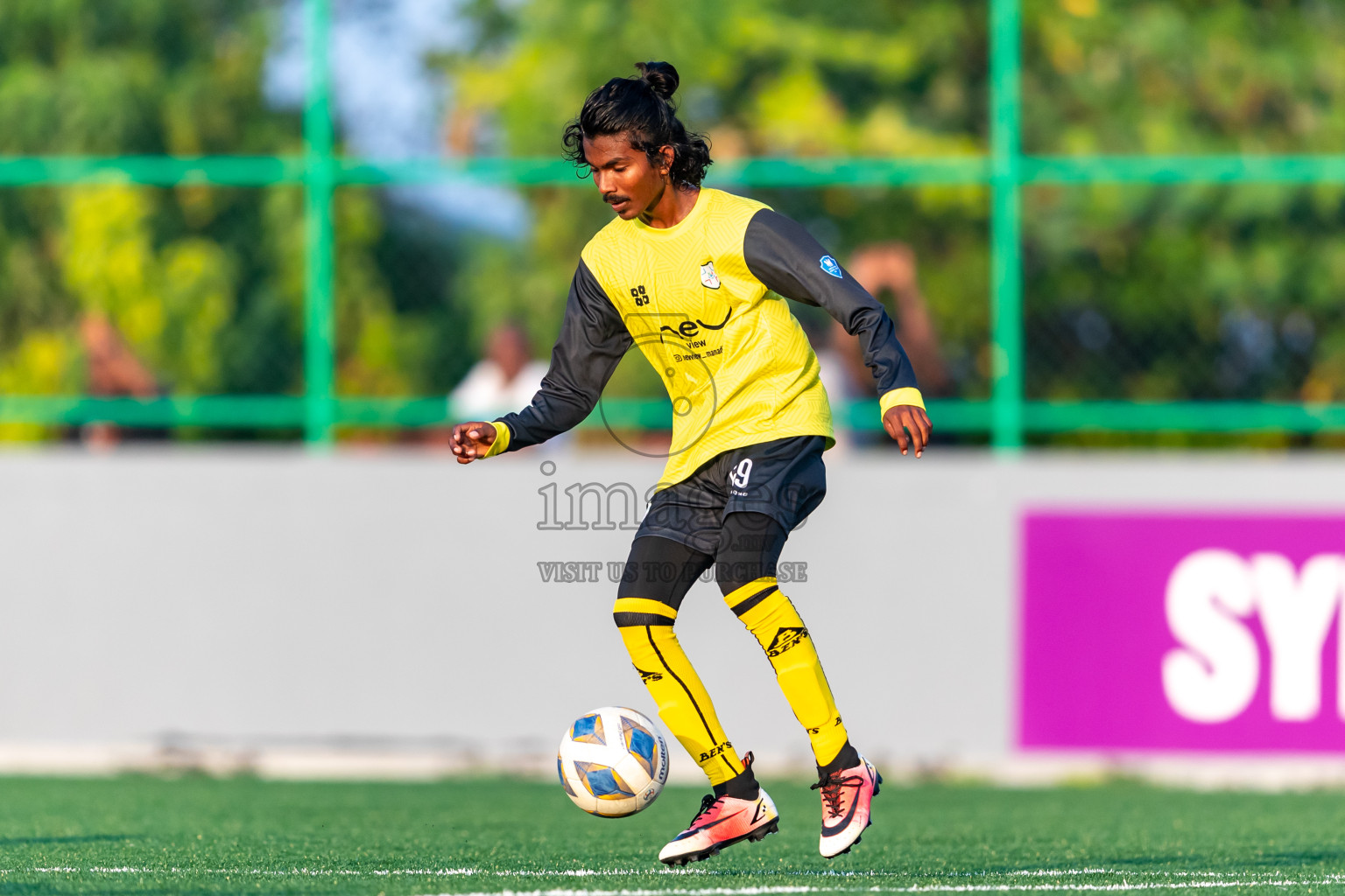 Kanmathi Juniors vs Furious SC from Manadhoo Council Cup 2024 in N Manadhoo Maldives on Monday, 19th February 2023. Photos: Nausham Waheed / images.mv